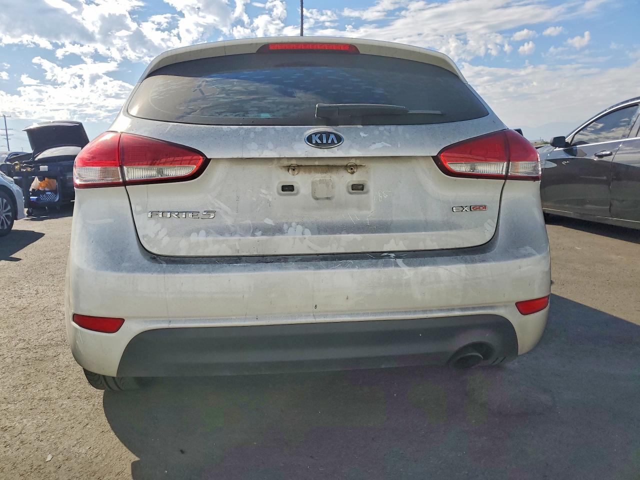 2015 Kia Forte Ex Белый vin: KNAFX5A88F5339752