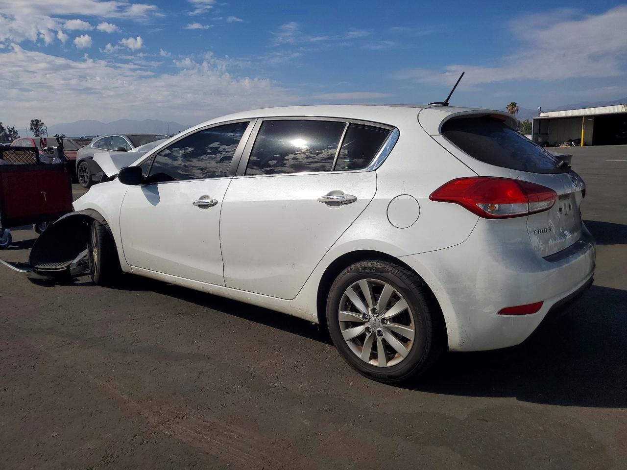 2015 Kia Forte Ex Белый vin: KNAFX5A88F5339752