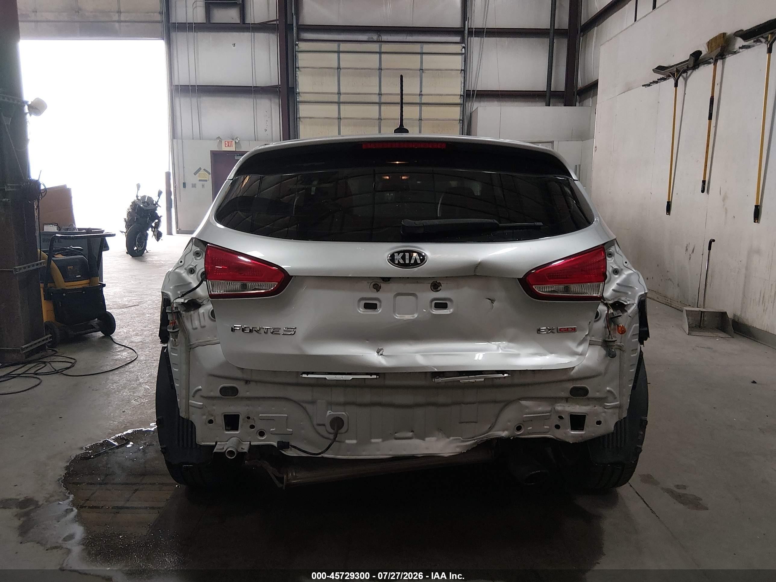 2015 Kia Forte Ex Серебряный vin: KNAFX5A8XF5296659