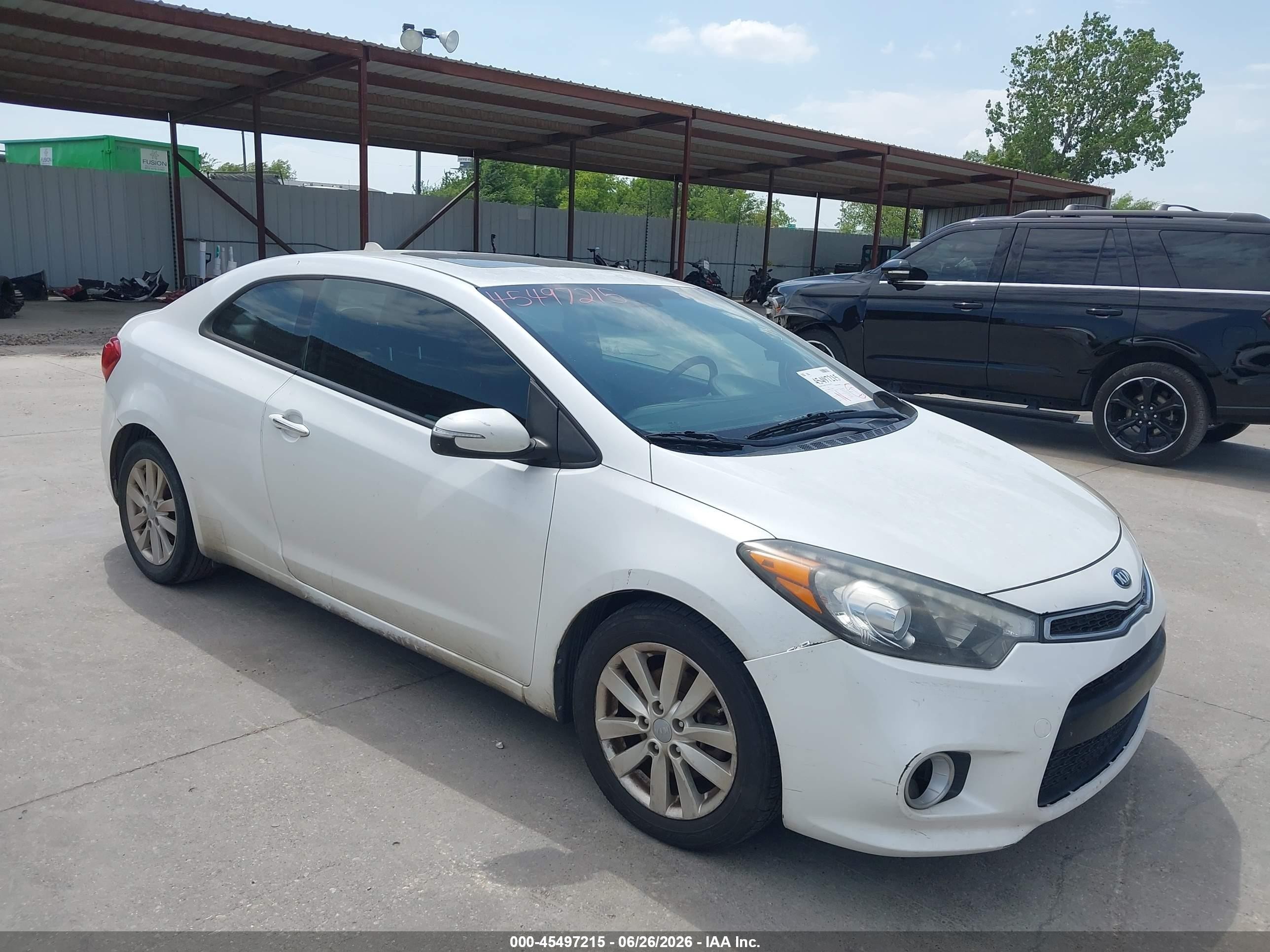 2015 Kia Forte Koup Ex White vin: KNAFX6A82F5388788