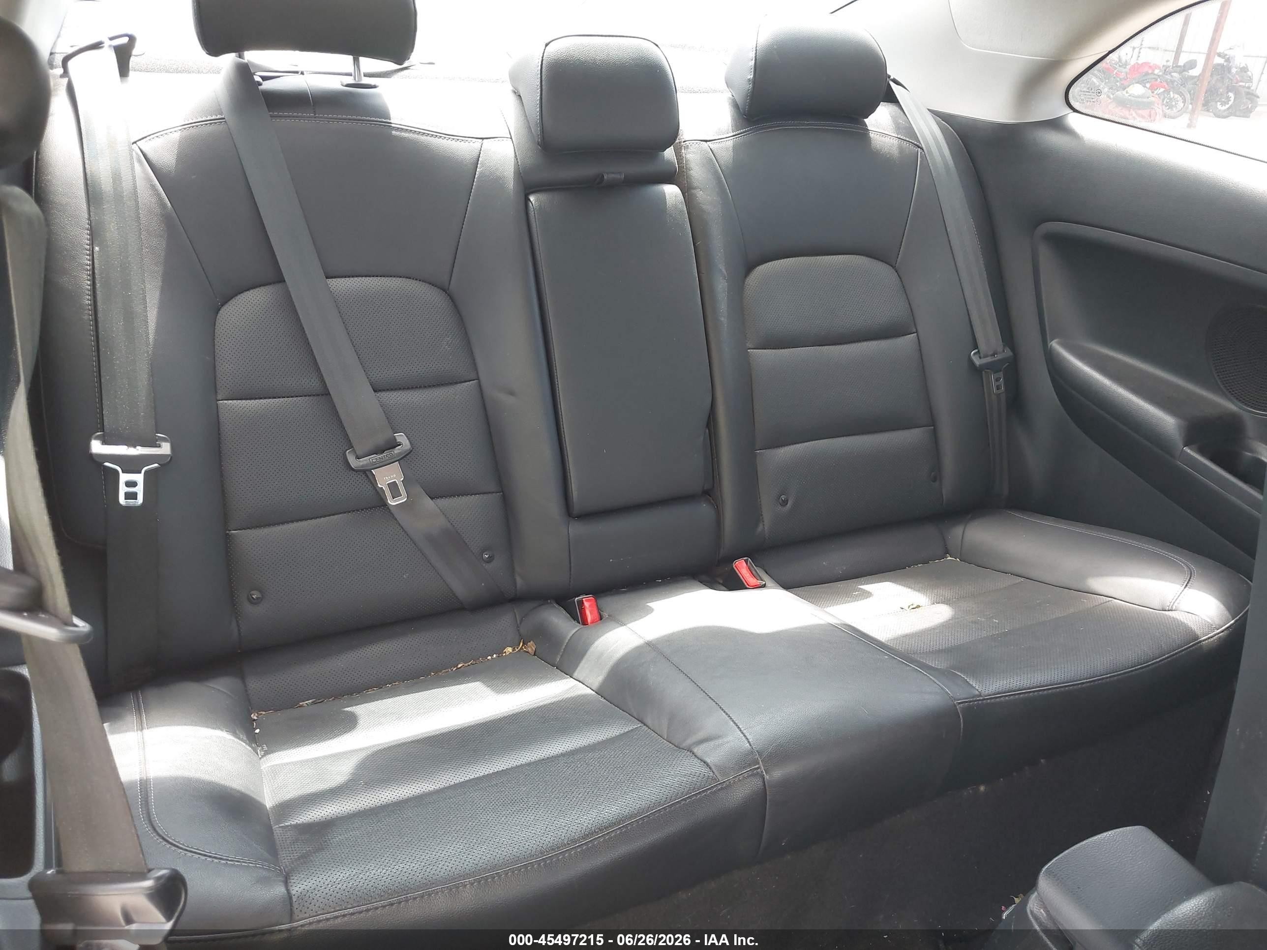 2015 Kia Forte Koup Ex White vin: KNAFX6A82F5388788
