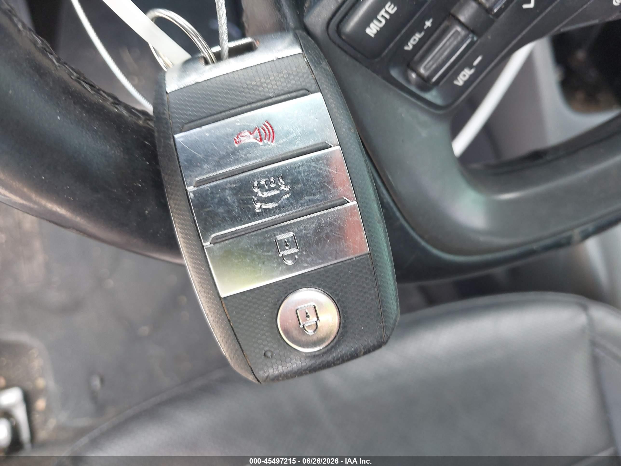 2015 Kia Forte Koup Ex White vin: KNAFX6A82F5388788