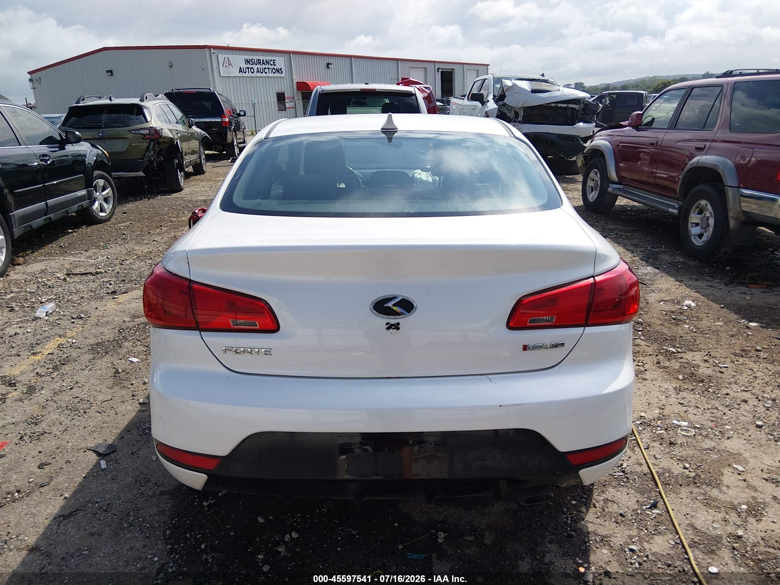 2015 Kia Forte Koup Ex White vin: KNAFX6A82F5389102