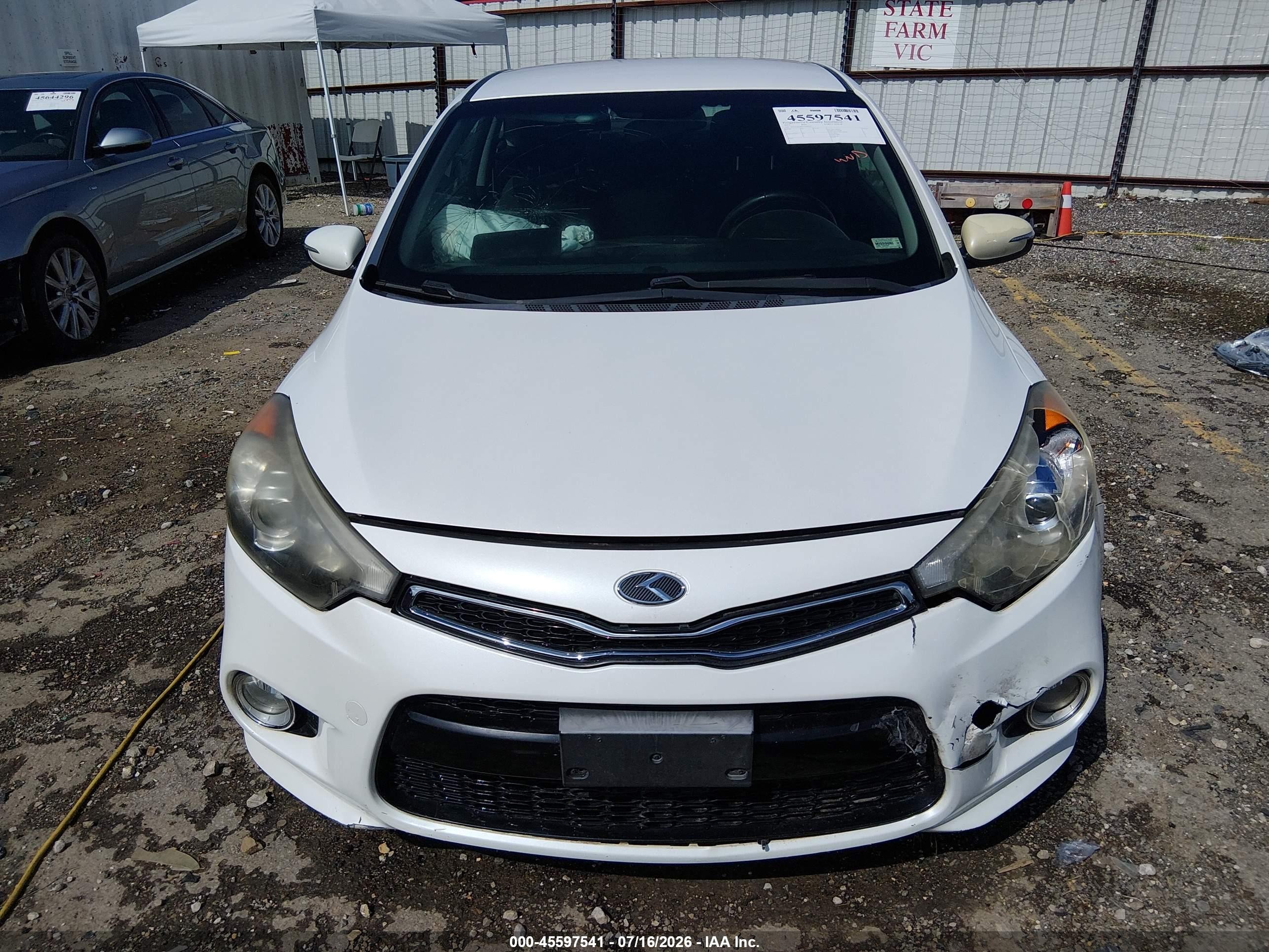 2015 Kia Forte Koup Ex White vin: KNAFX6A82F5389102