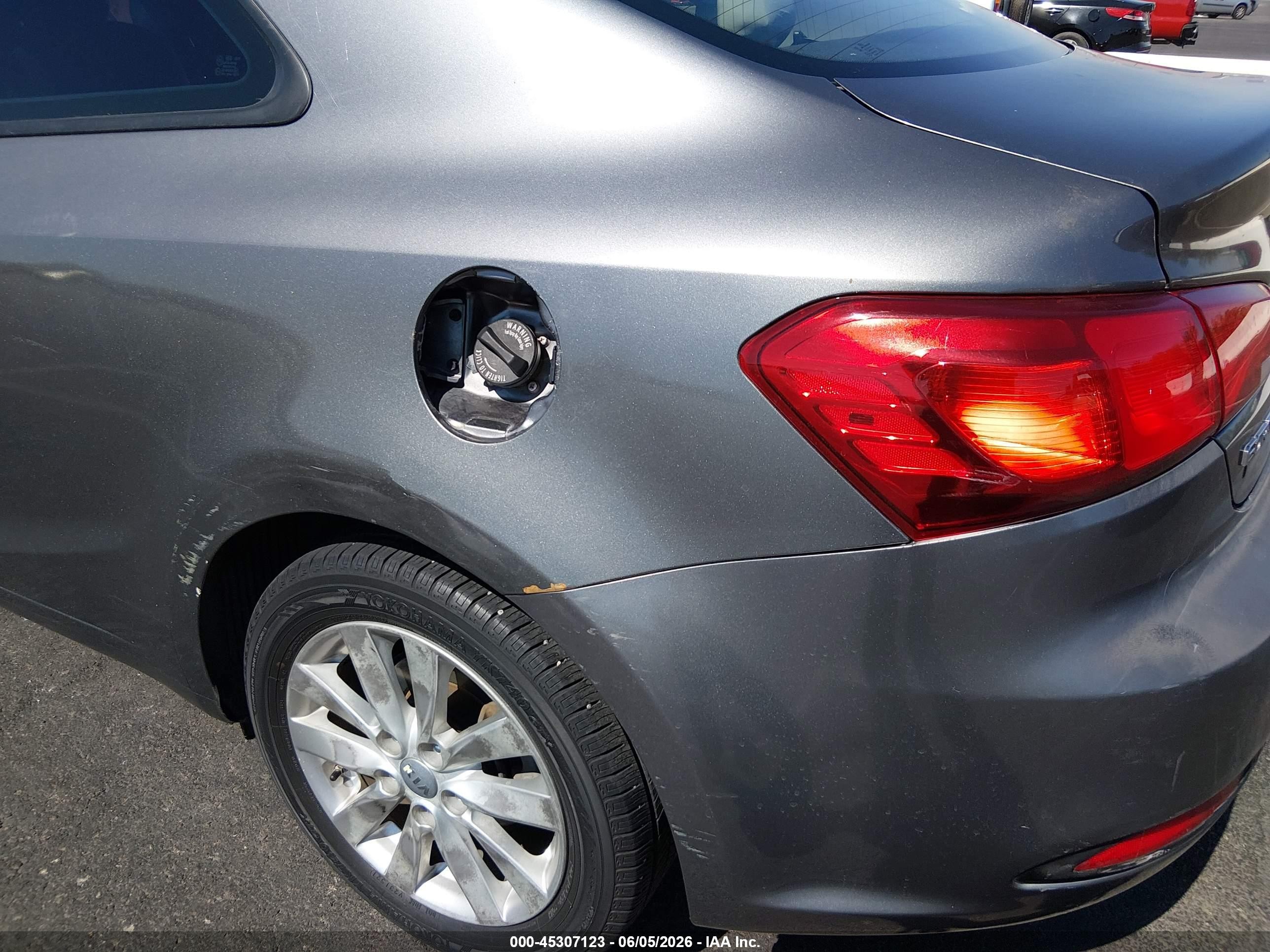 2014 Kia Forte Koup Ex Gray vin: KNAFX6A83E5220236