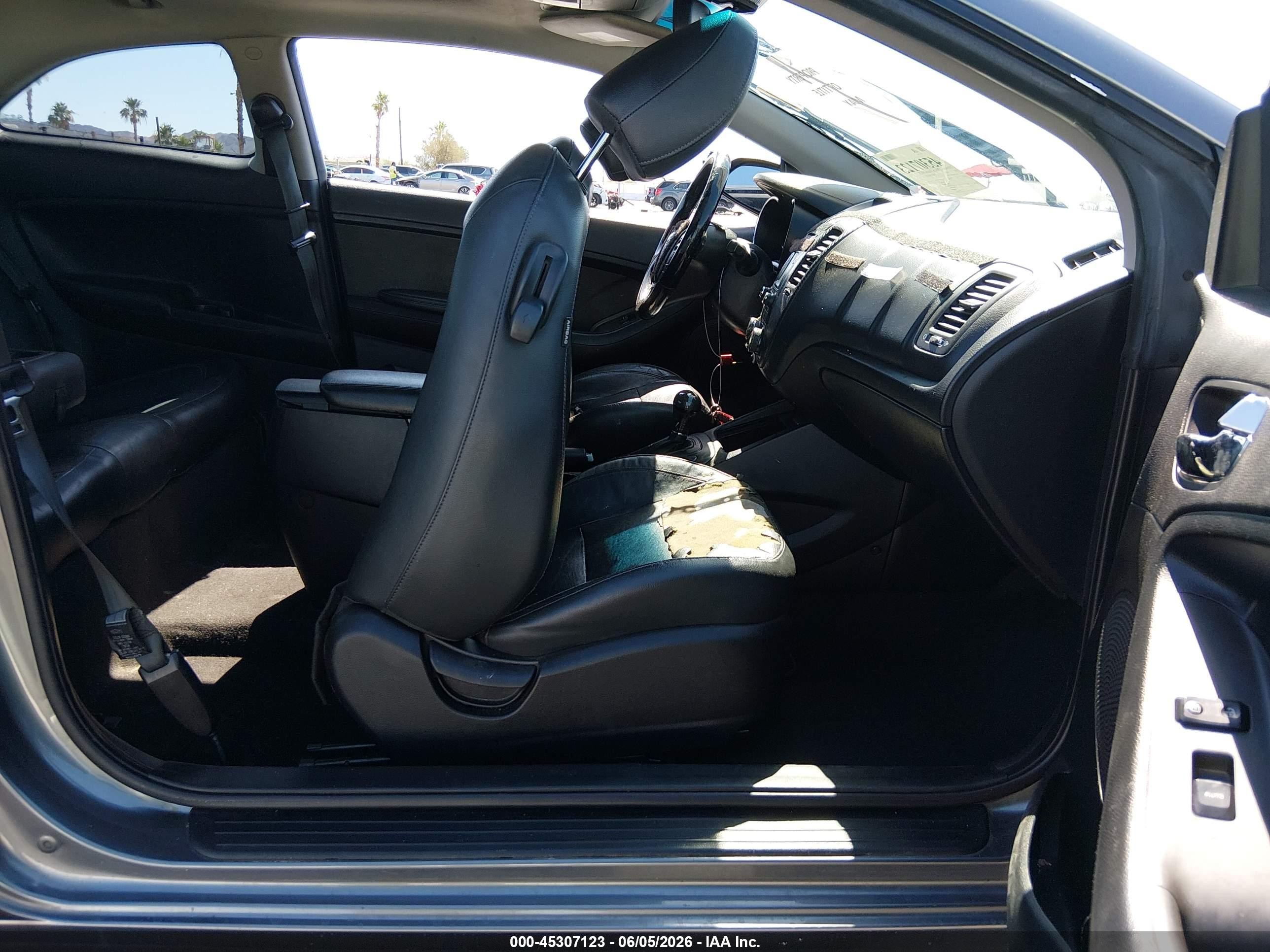 2014 Kia Forte Koup Ex Gray vin: KNAFX6A83E5220236