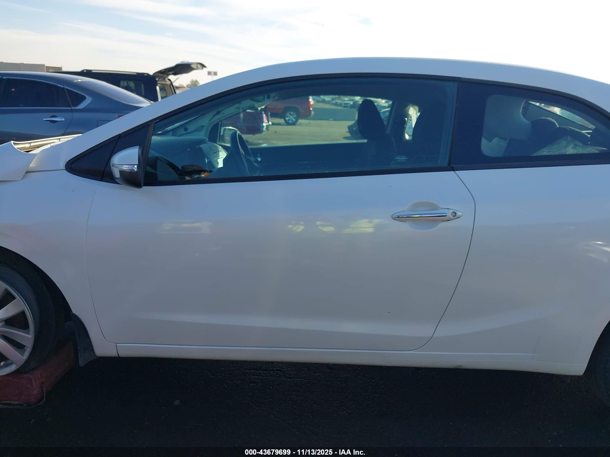 2014 Kia Forte Koup Ex Белый vin: KNAFX6A83E5251065