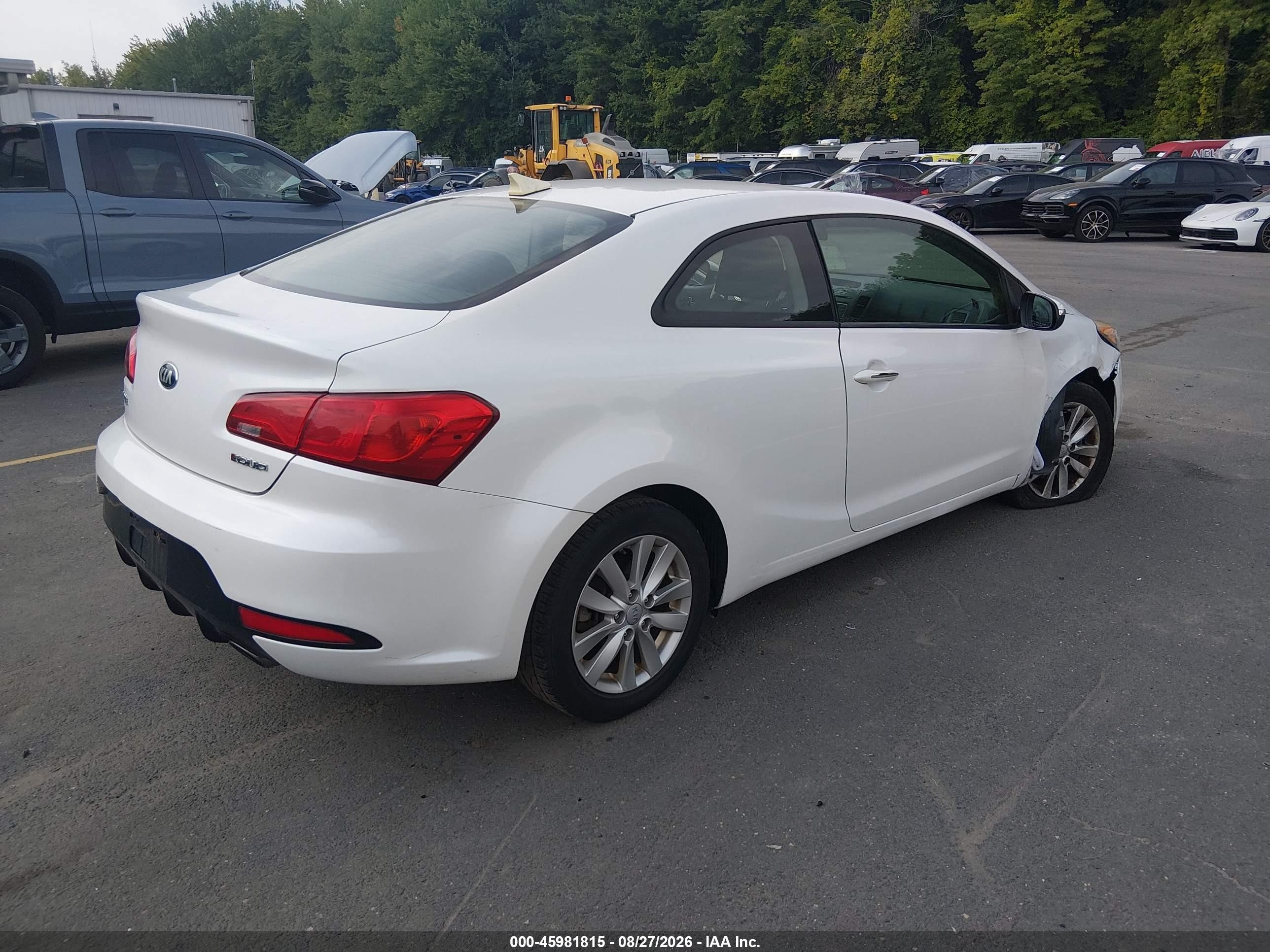 2015 Kia Forte Koup Ex White vin: KNAFX6A87F5403124