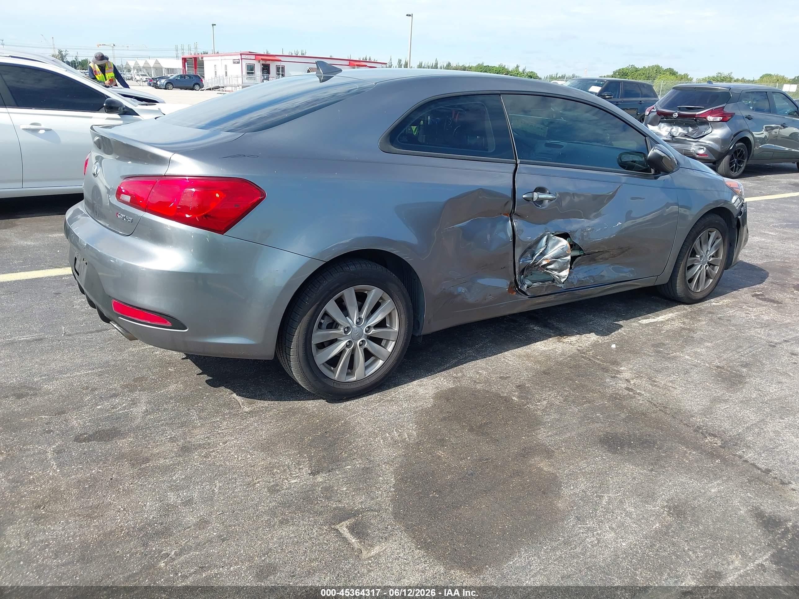2014 Kia Forte Koup Ex Gray vin: KNAFX6A88E5202850