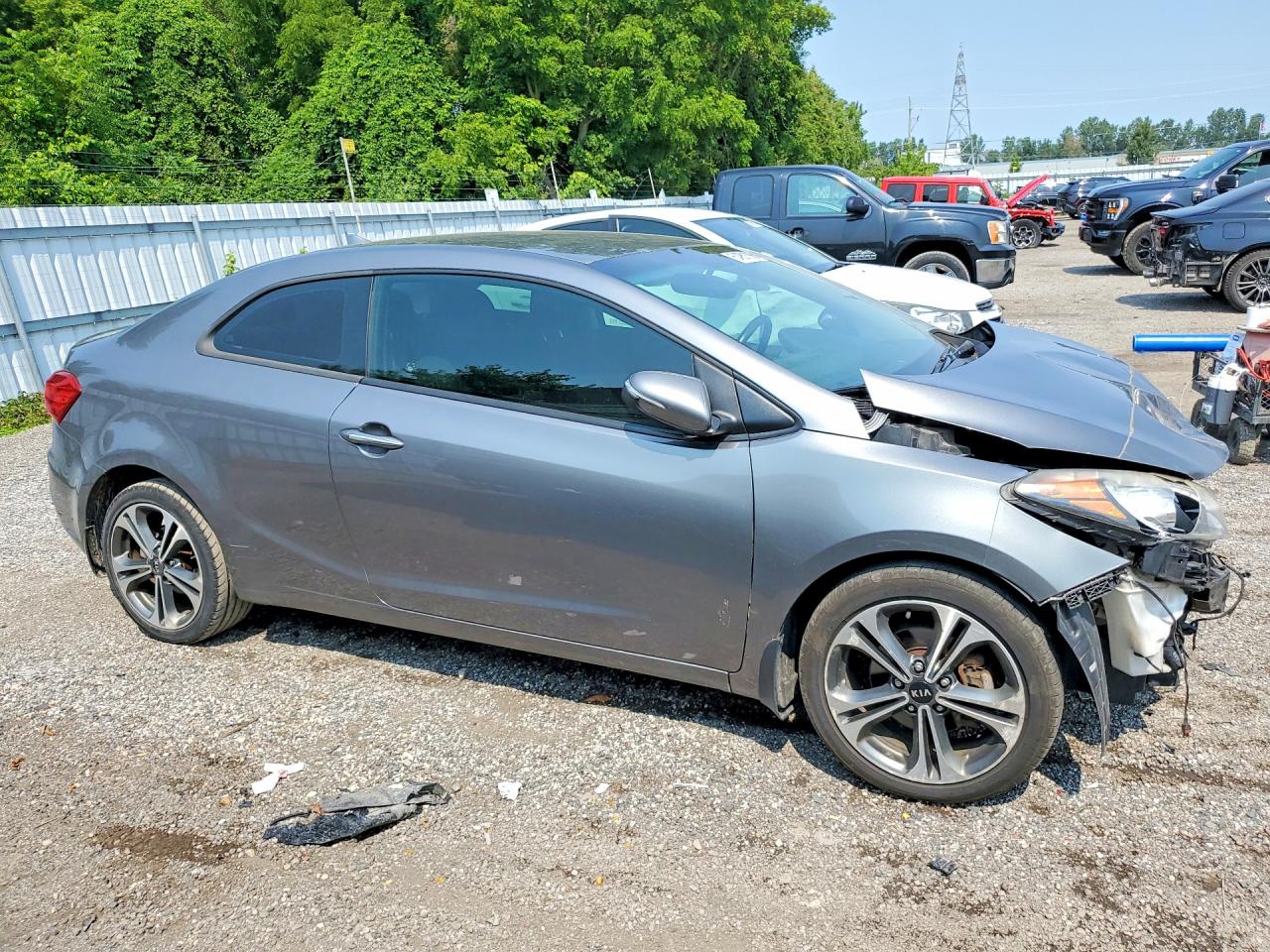 2015 Kia Forte Gray vin: KNAFX6A89F5283696