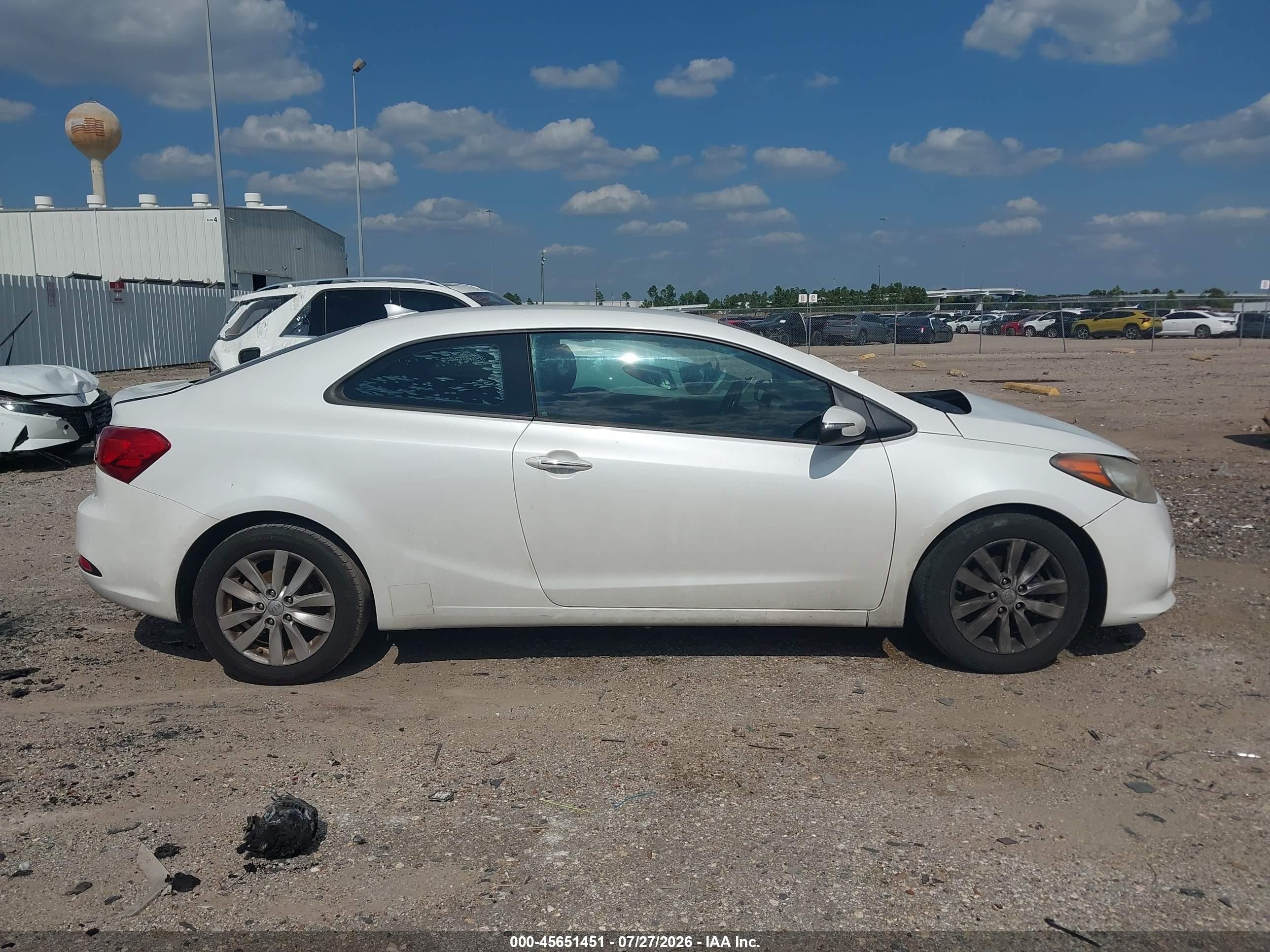 2015 Kia Forte Koup Ex White vin: KNAFX6A8XF5369390