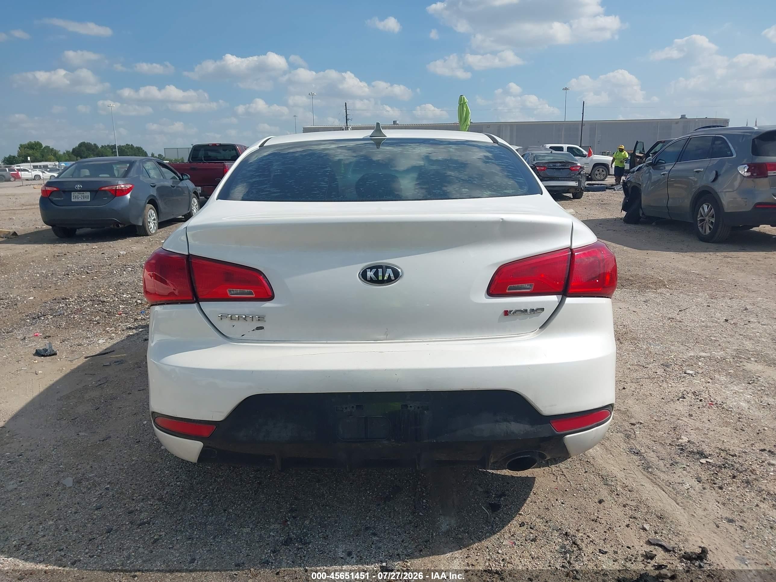 2015 Kia Forte Koup Ex White vin: KNAFX6A8XF5369390