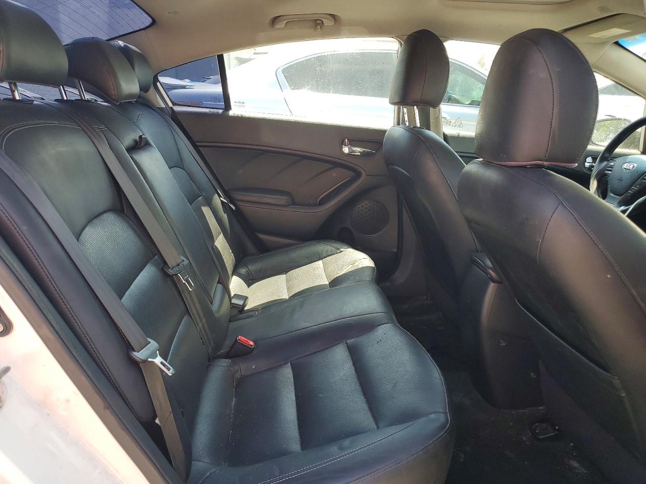 2014 Kia Forte Ex White vin: KNAFZ4A86E5084635