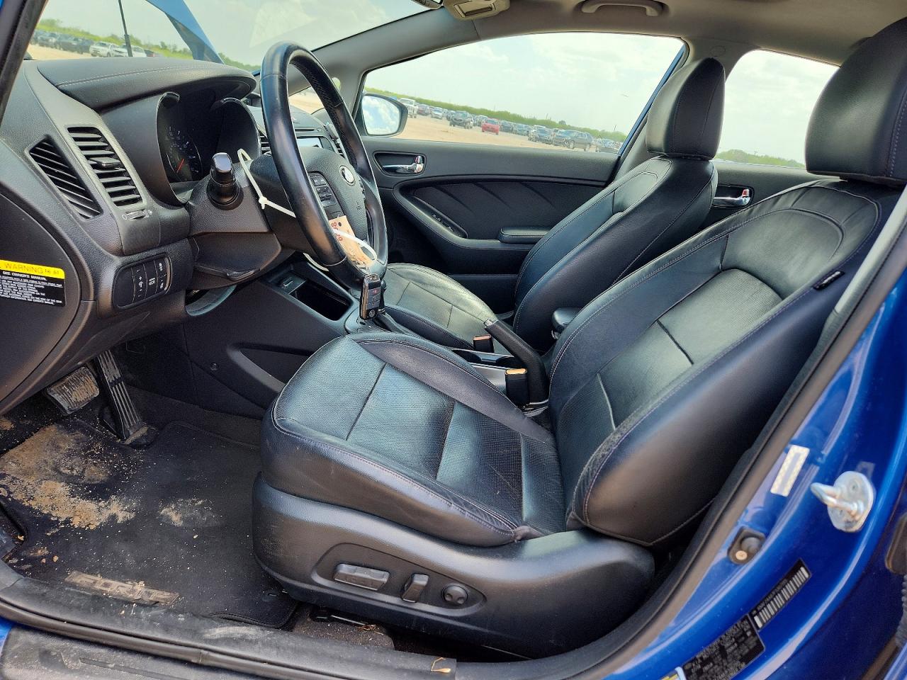 2015 Kia Forte Blue vin: KNAFZ4A87F5307315