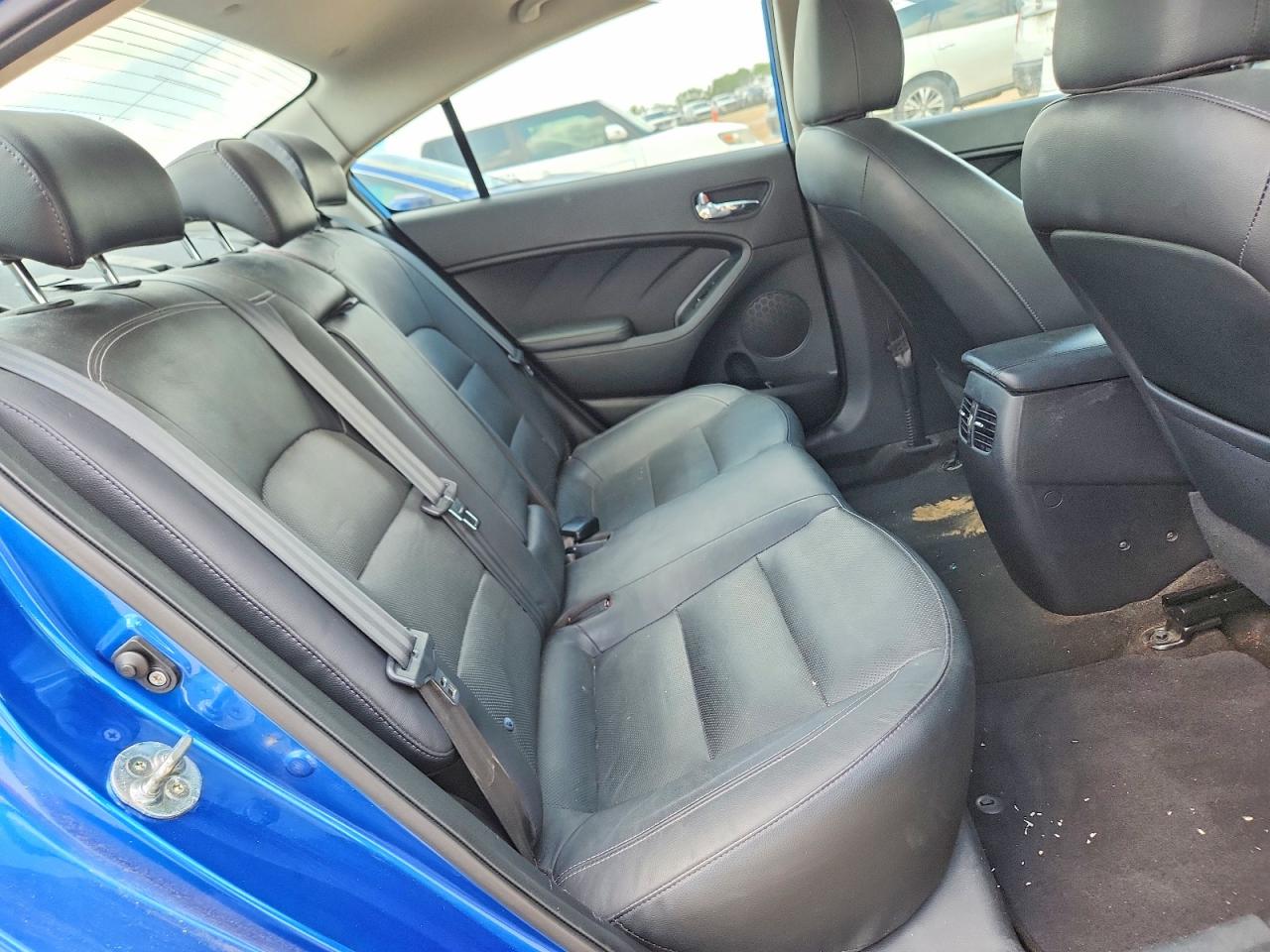 2015 Kia Forte Blue vin: KNAFZ4A87F5307315