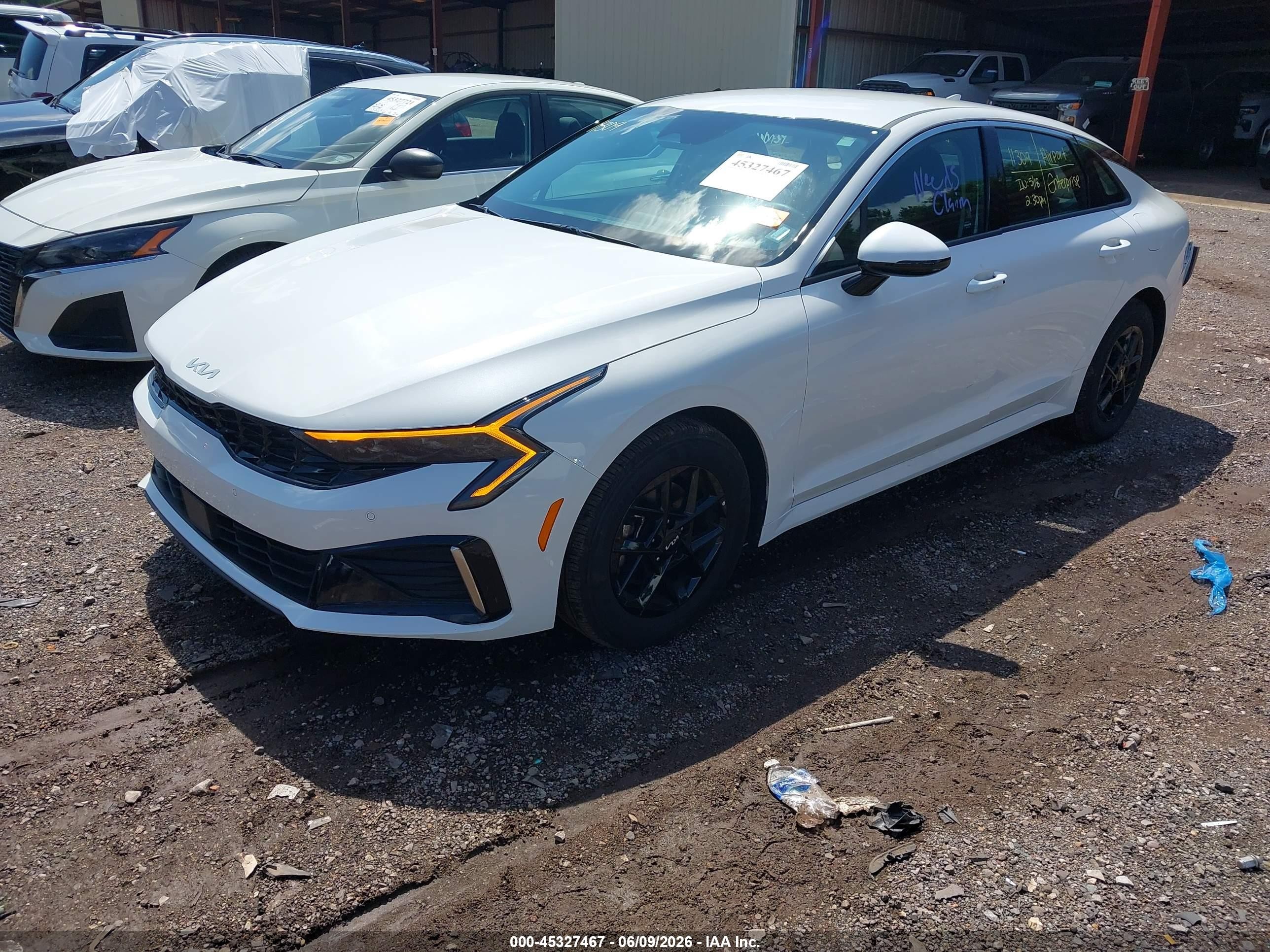 2026 Kia K5 Lxs Fwd Белый vin: KNAG24J74T5459421