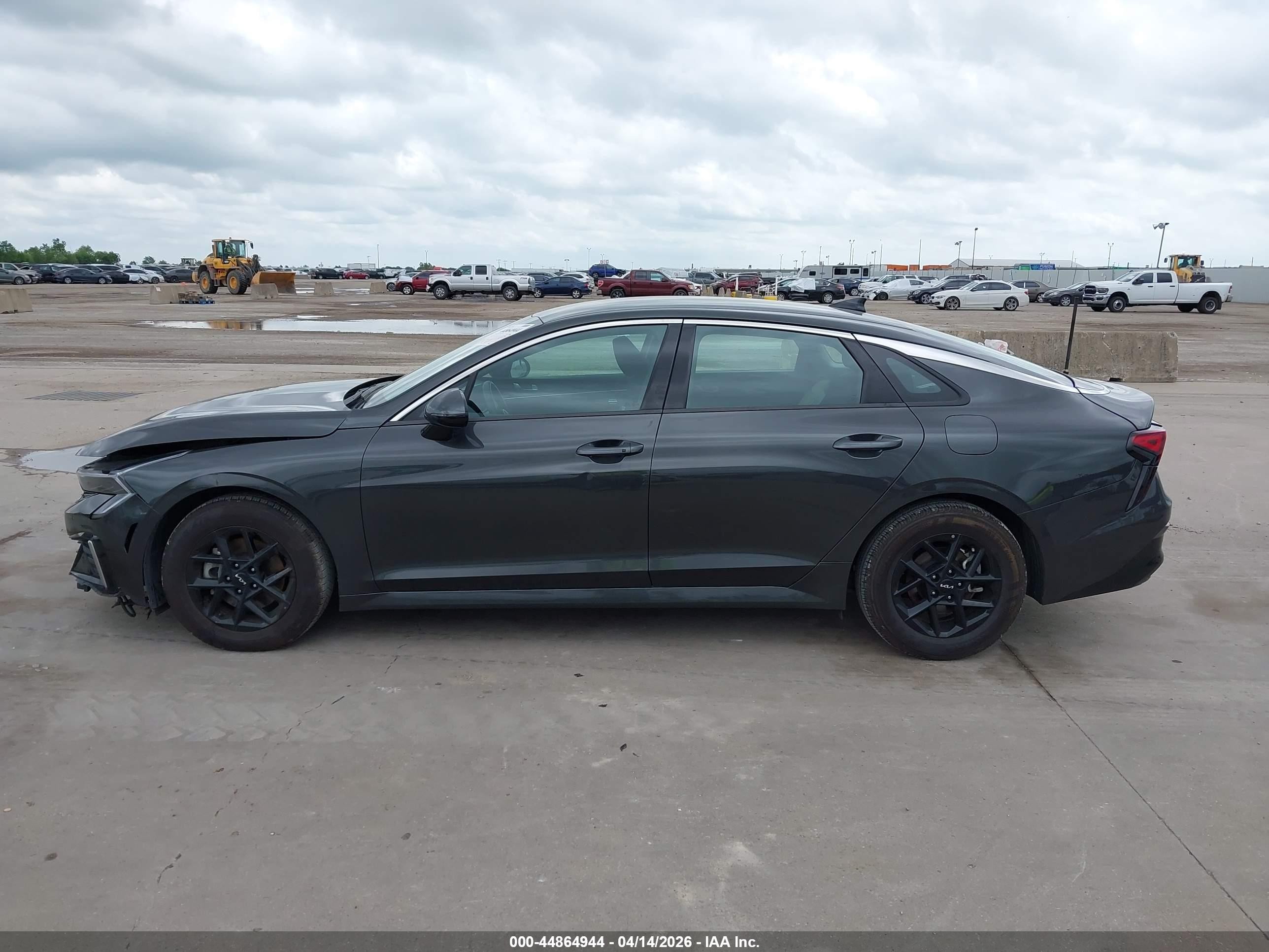 2025 Kia K5 Lxs Gray vin: KNAG24J76S5293580