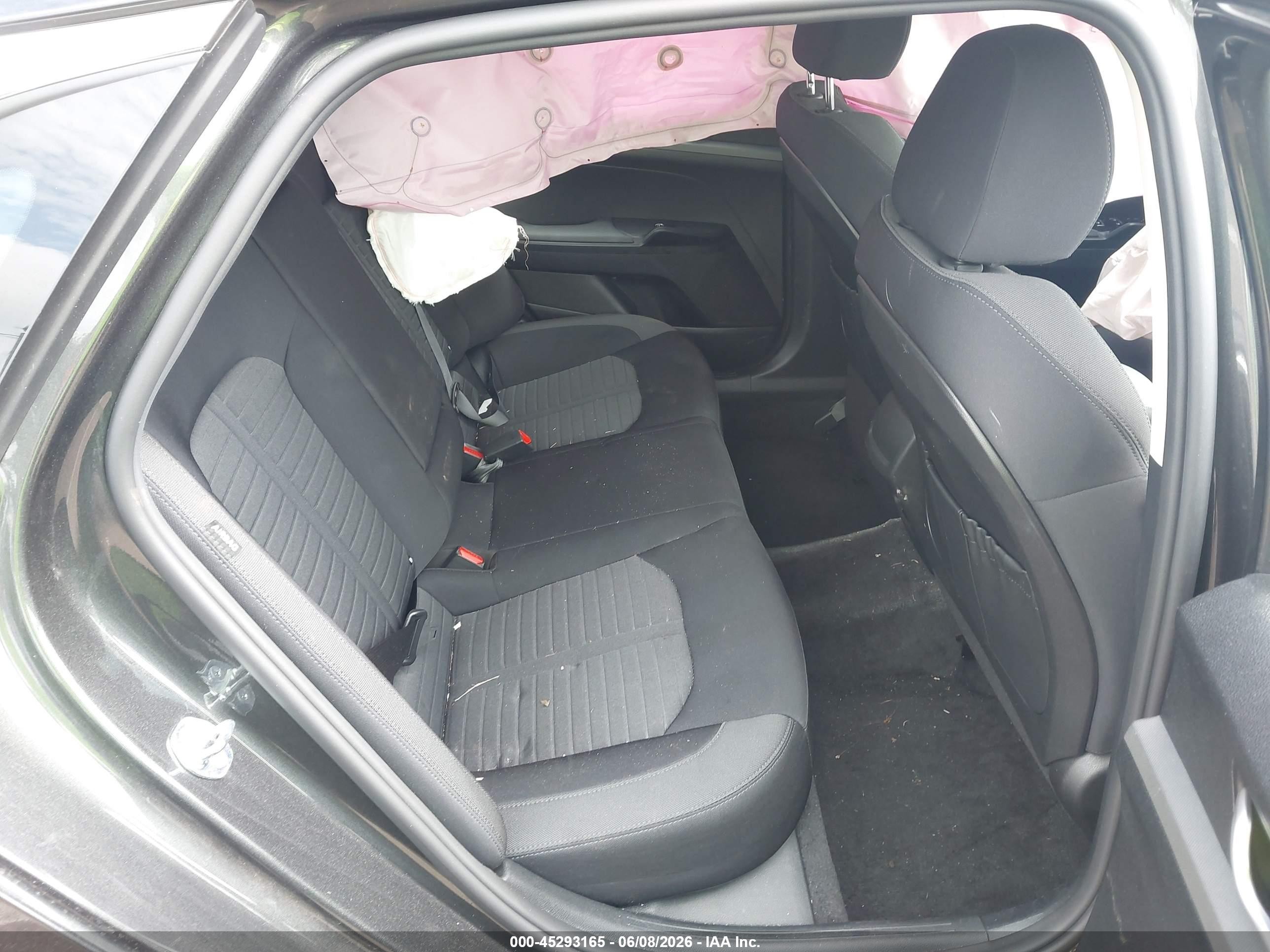 2026 Kia K5 Lxs Fwd Черный vin: KNAG24J77T5458666