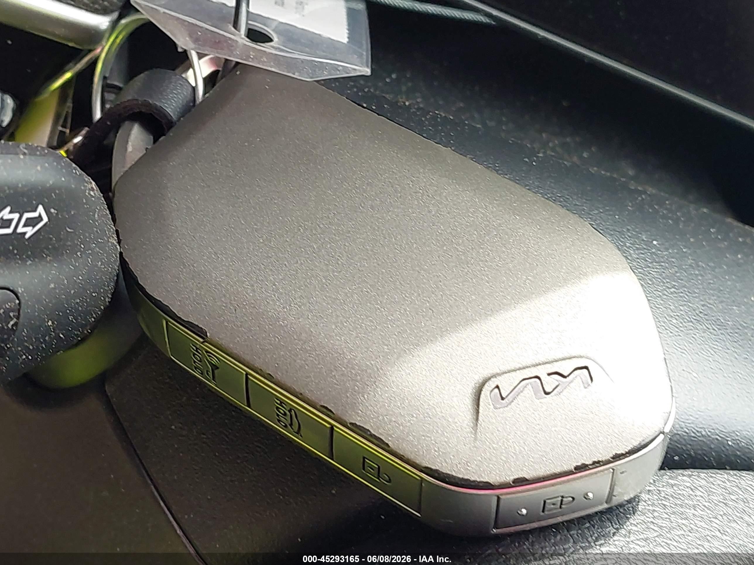 2026 Kia K5 Lxs Fwd Черный vin: KNAG24J77T5458666