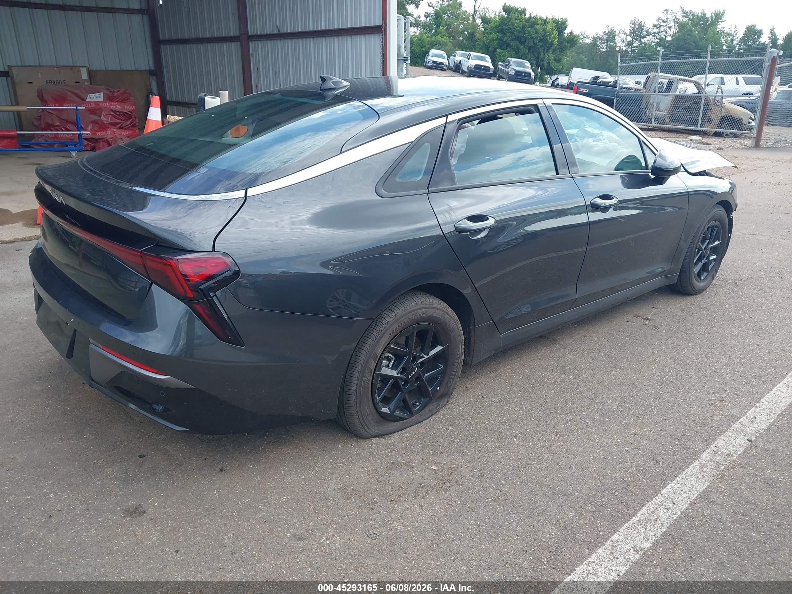 2026 Kia K5 Lxs Fwd Черный vin: KNAG24J77T5458666