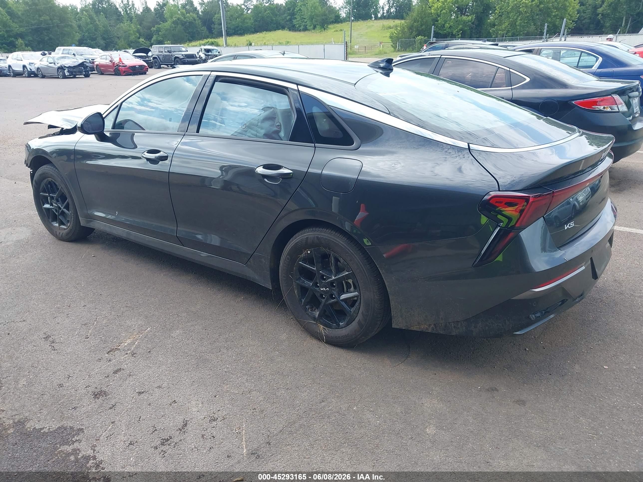 2026 Kia K5 Lxs Fwd Черный vin: KNAG24J77T5458666
