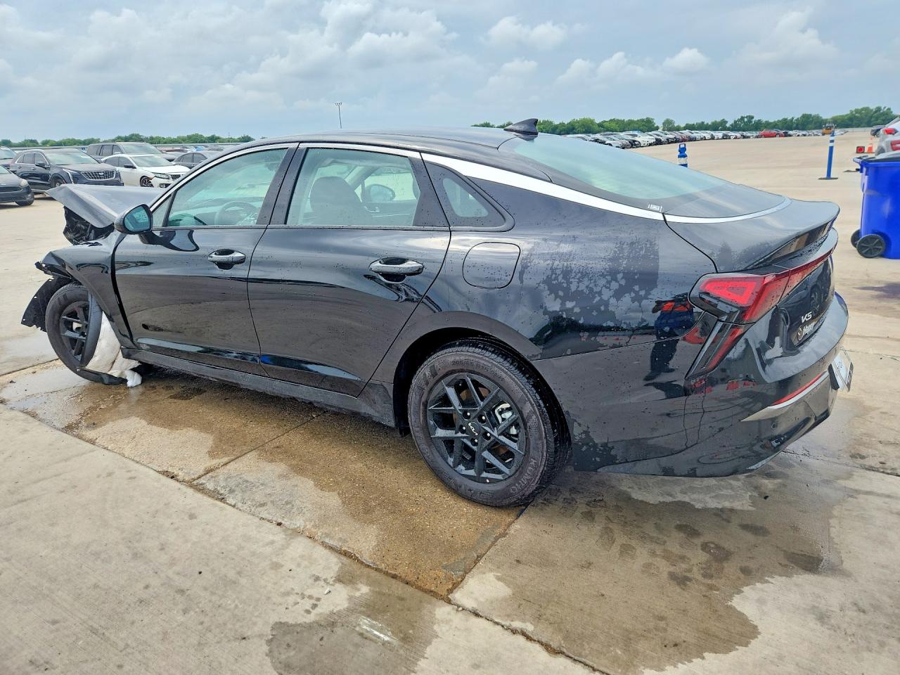 2026 Kia K5 Lxs Black vin: KNAG24J77T5460935