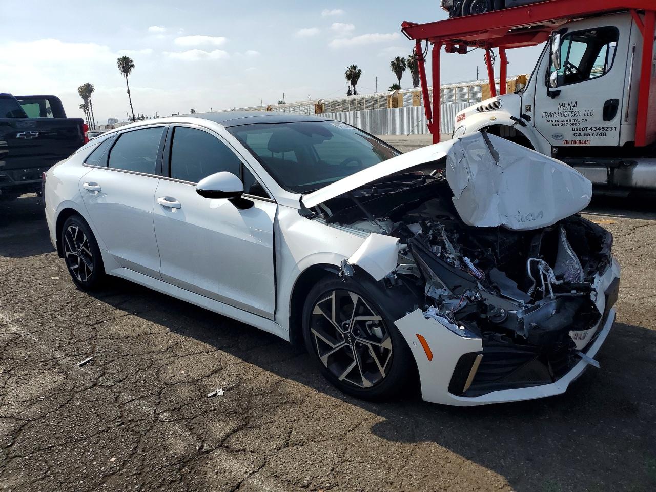 2025 Kia K5 Ex White vin: KNAG34J70S5379495