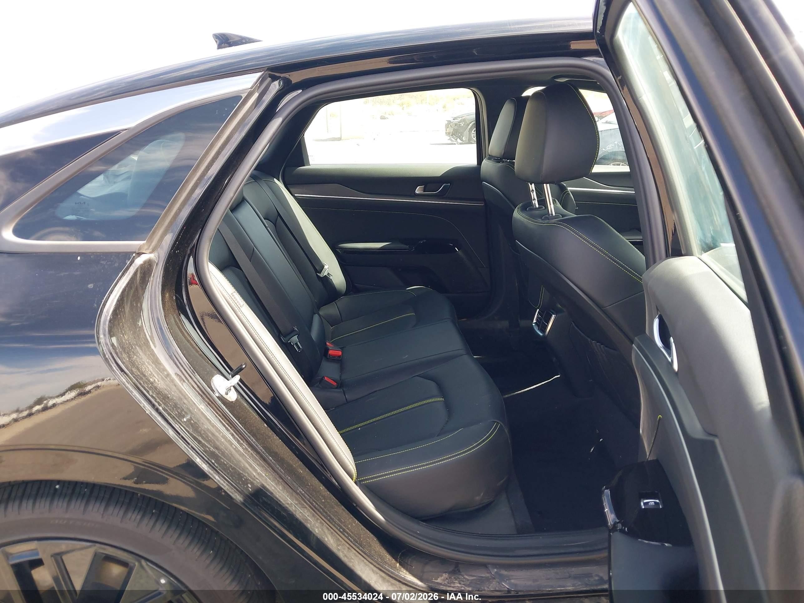 2026 Kia K5 Gt Black vin: KNAG44J81T5397768