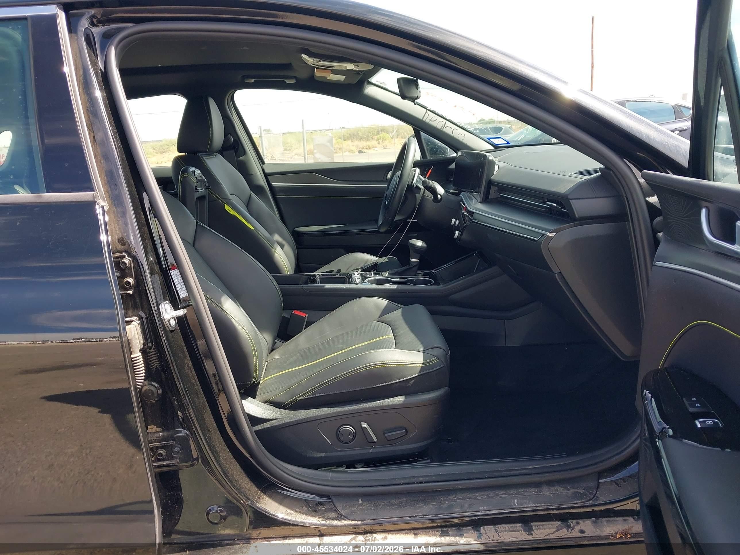 2026 Kia K5 Gt Black vin: KNAG44J81T5397768