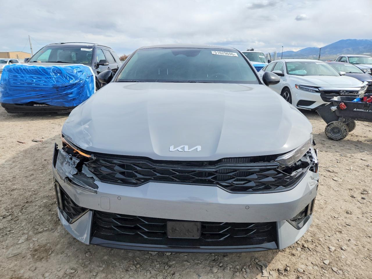 2026 Kia K5 Gt Gray vin: KNAG44J84T5448910