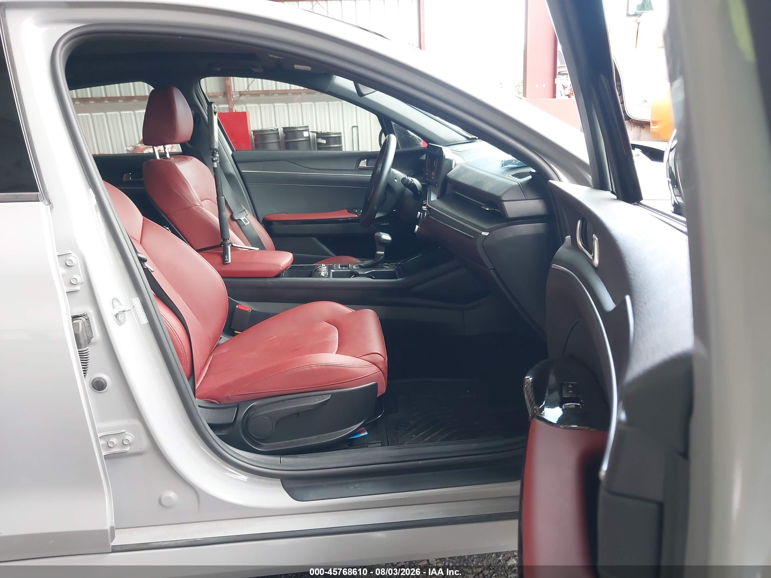 2025 Kia K5 Gt-line Серый vin: KNAG64J70S5350392