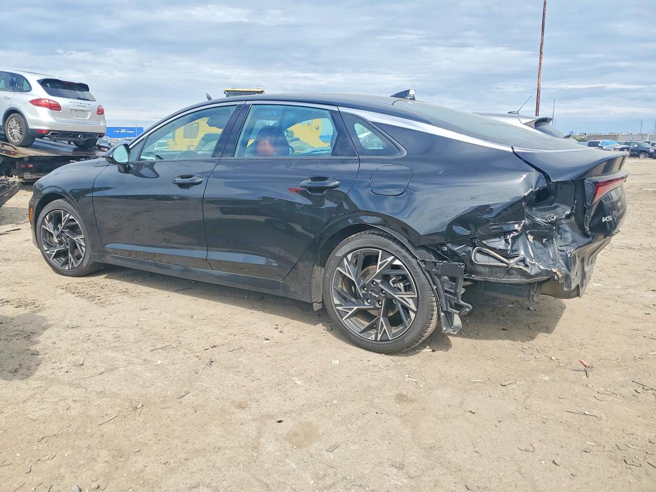 2025 Kia K5 Gt Line Black vin: KNAG64J73S5387517
