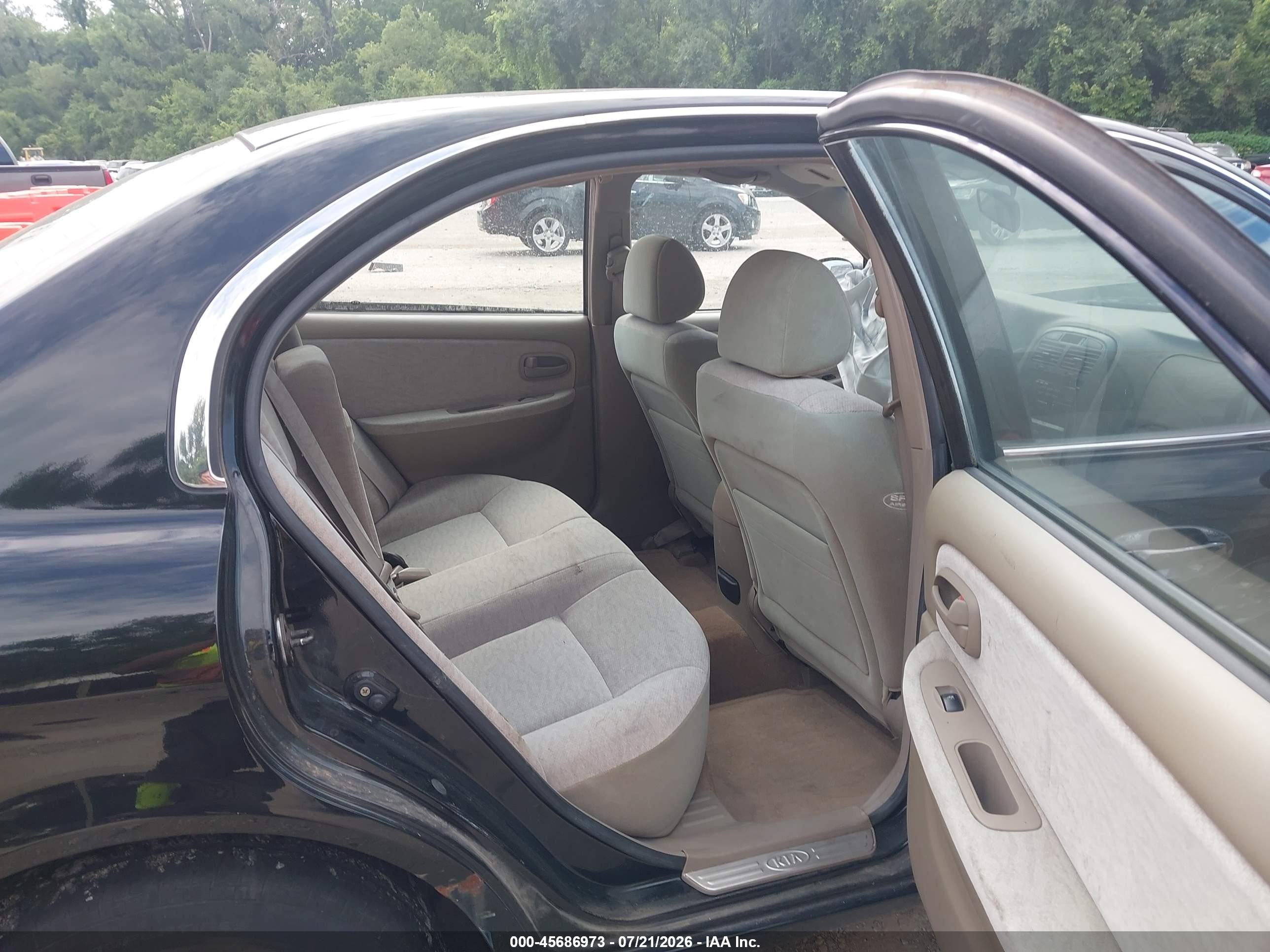 2004 Kia Optima Ex/lx Black vin: KNAGD126045327398