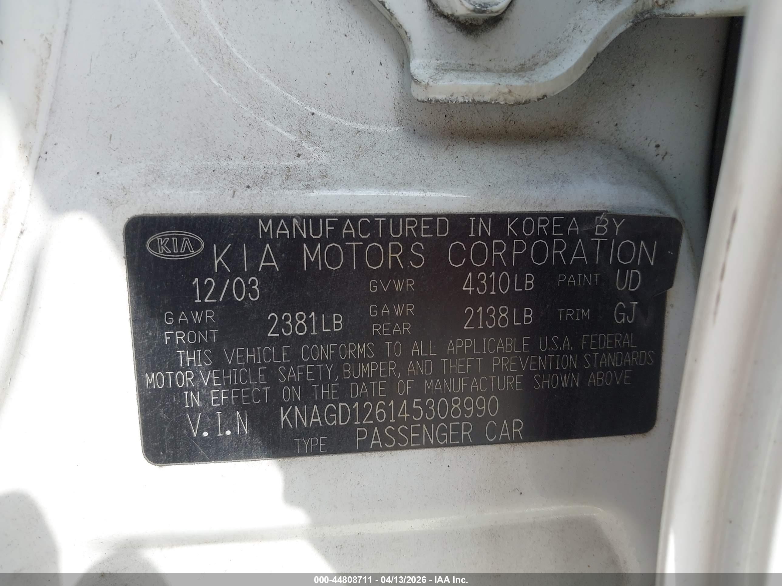 2004 Kia Optima Ex/lx White vin: KNAGD126145308990