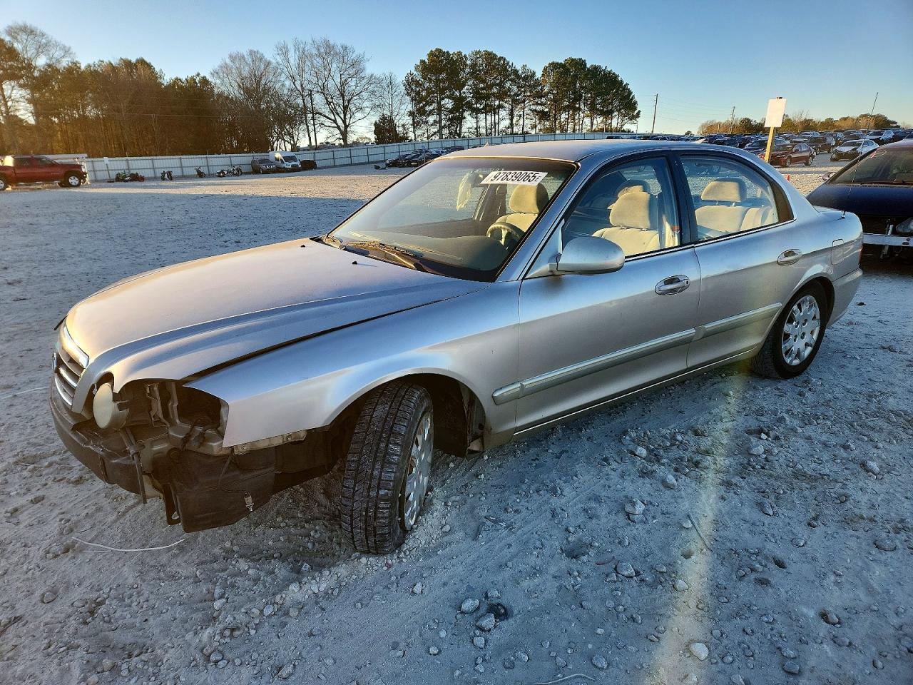 2004 Kia Optima Lx Silver vin: KNAGD126145363357