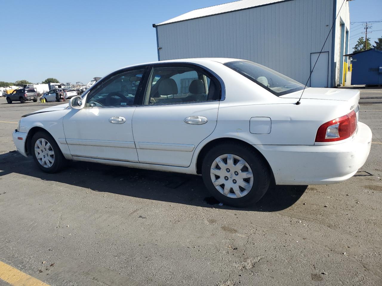 2005 Kia Optima Lx White vin: KNAGD126155389037