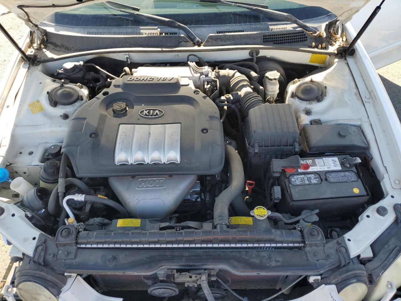 2005 Kia Optima Lx White vin: KNAGD126155389037