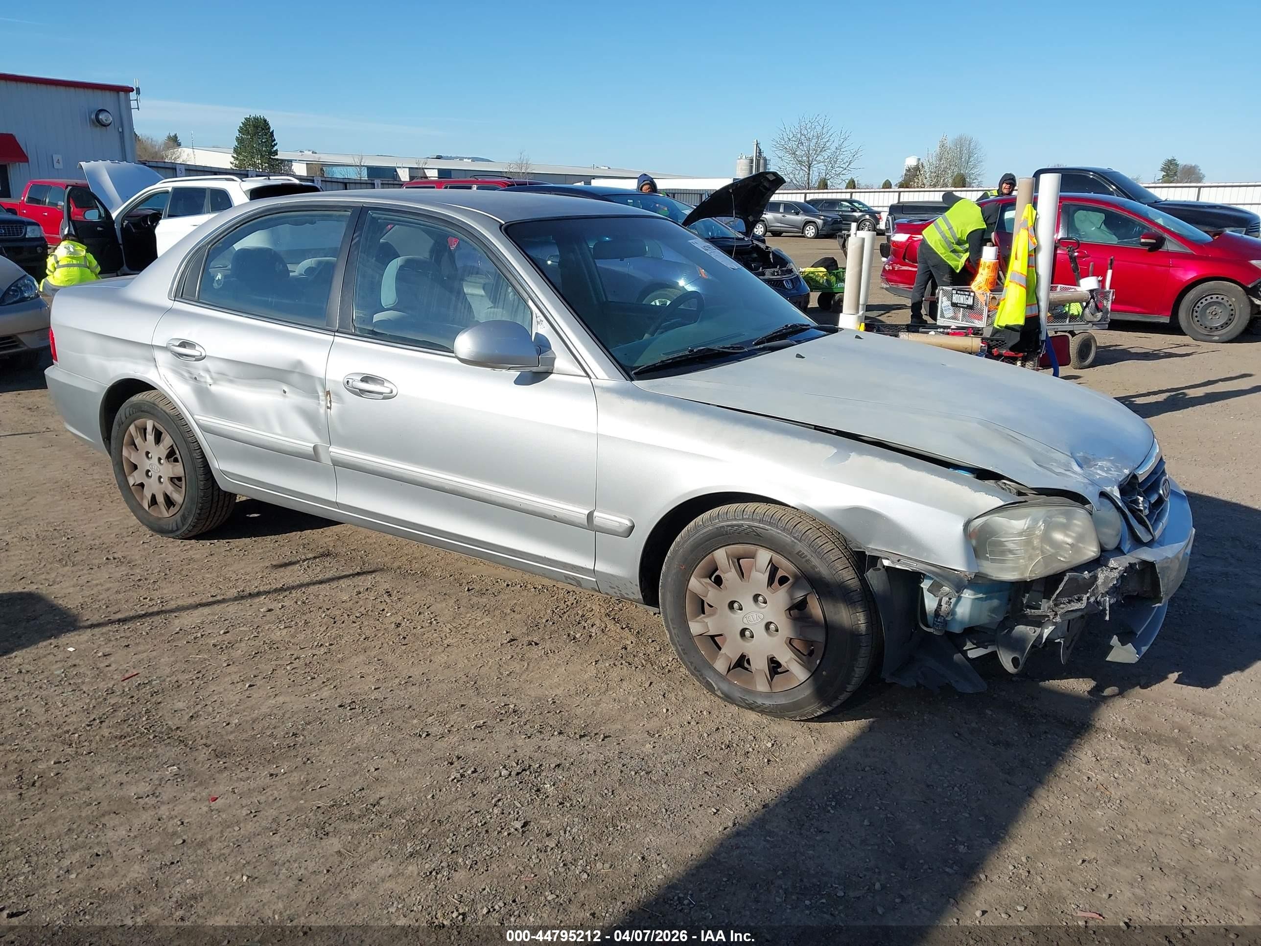 2005 Kia Optima Ex/lx Серебряный vin: KNAGD126255378693