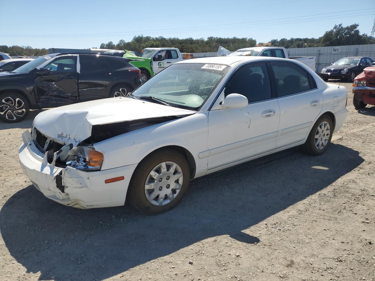 2004 Kia Optima Lx White vin: KNAGD126445255024