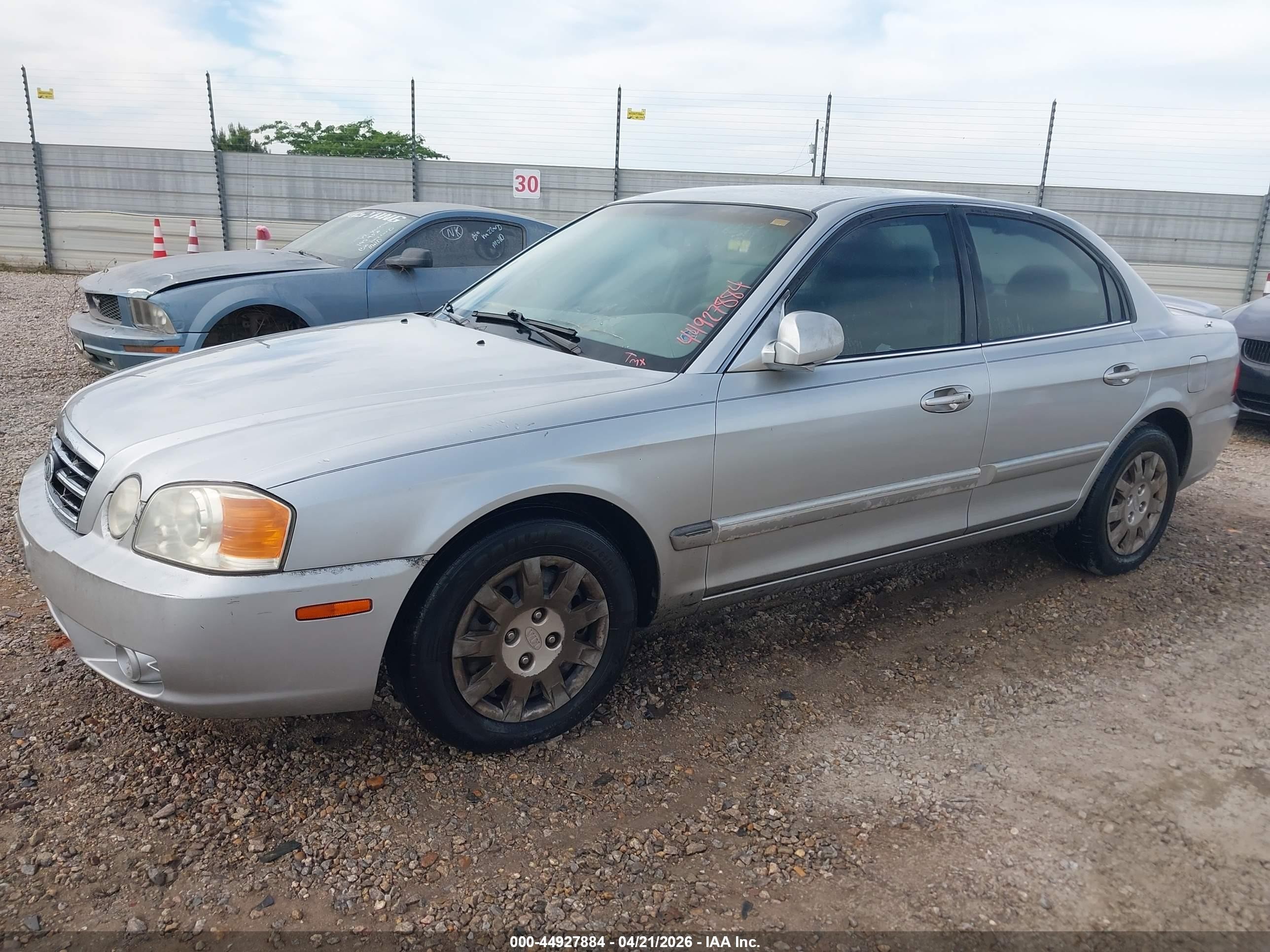 2004 Kia Optima Ex/lx Серебряный vin: KNAGD126445313097