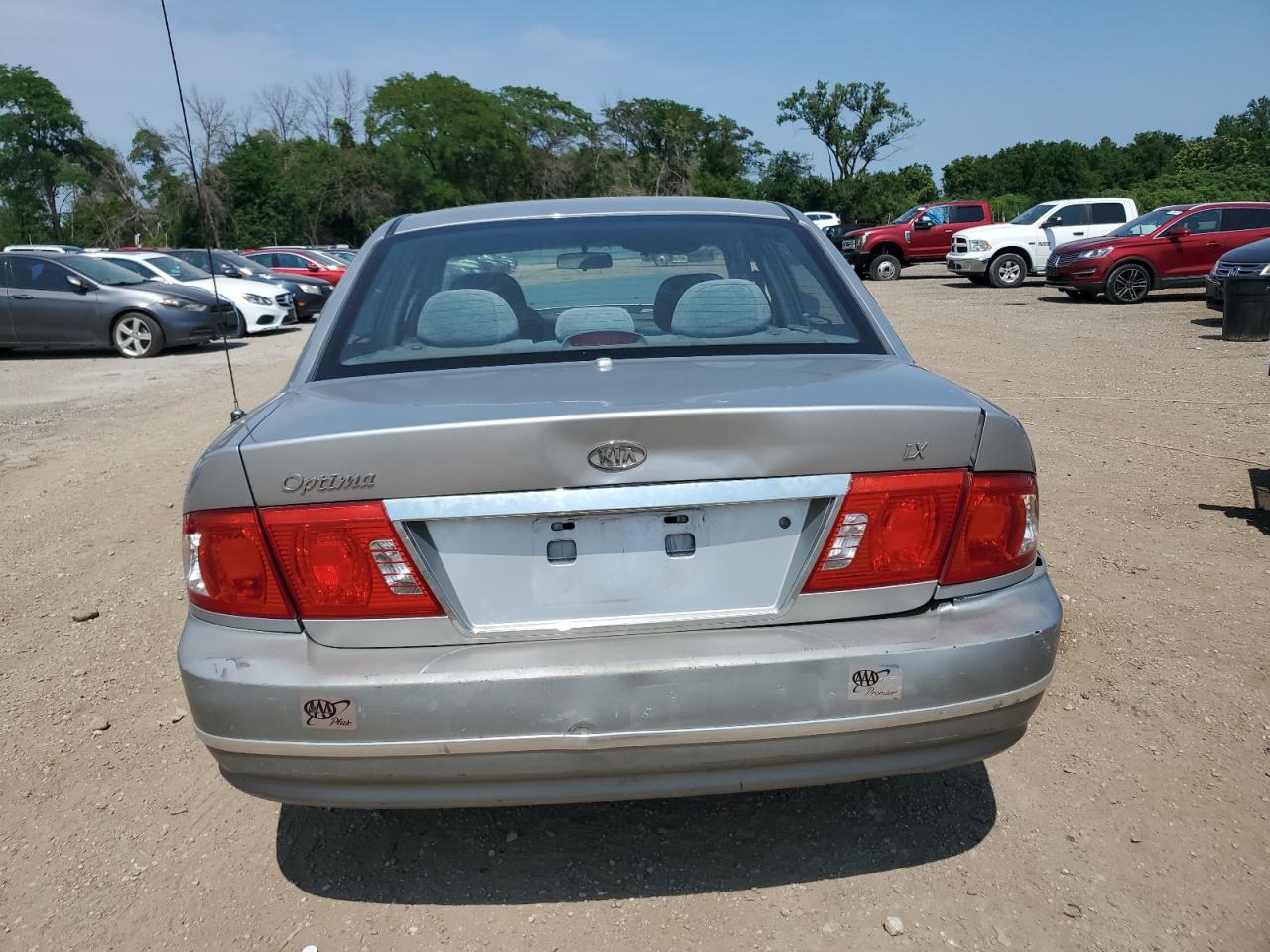2005 Kia Optima Lx Silver vin: KNAGD126455401925