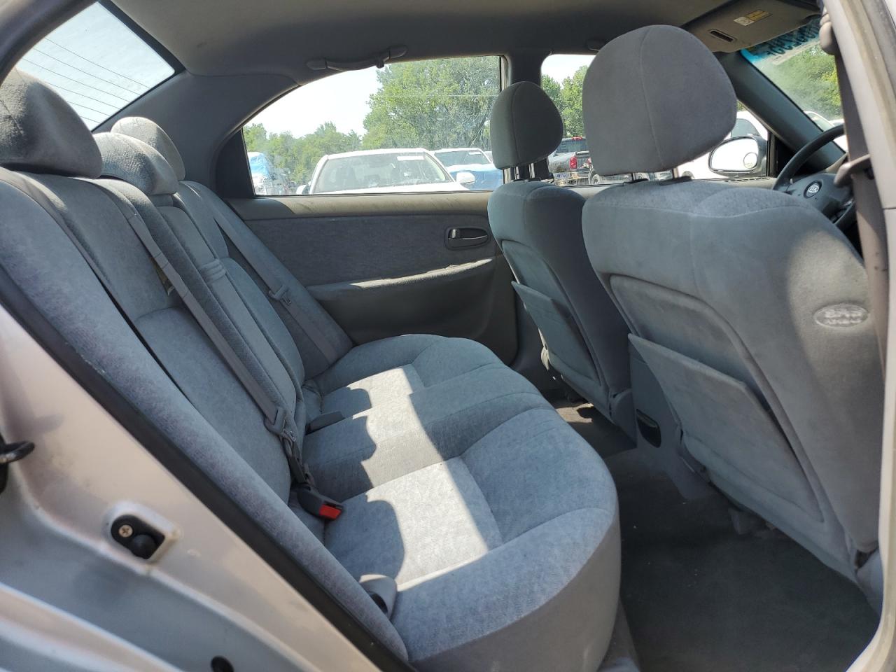 2005 Kia Optima Lx Silver vin: KNAGD126455401925
