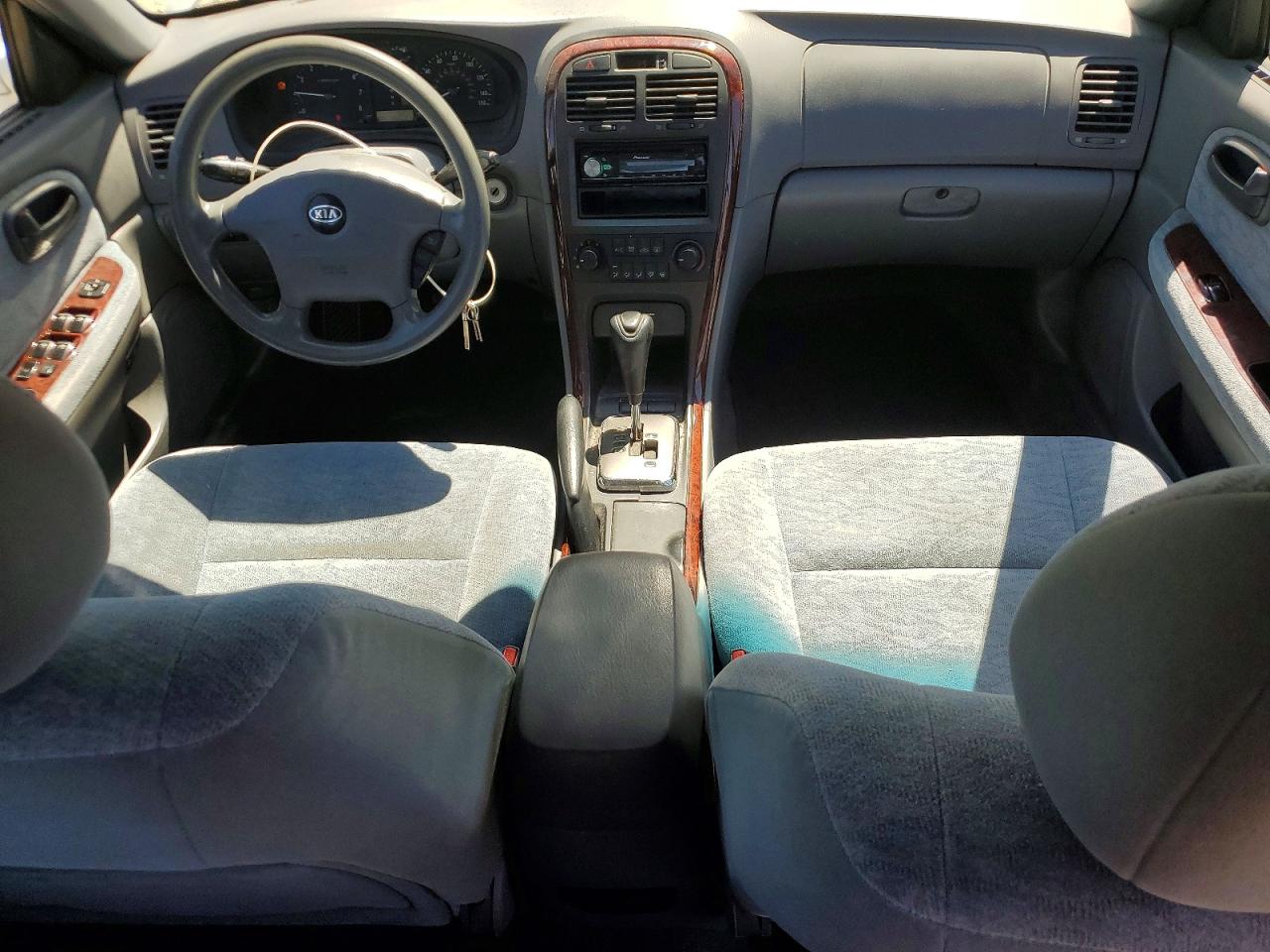 2005 Kia Optima Lx White vin: KNAGD126455408485