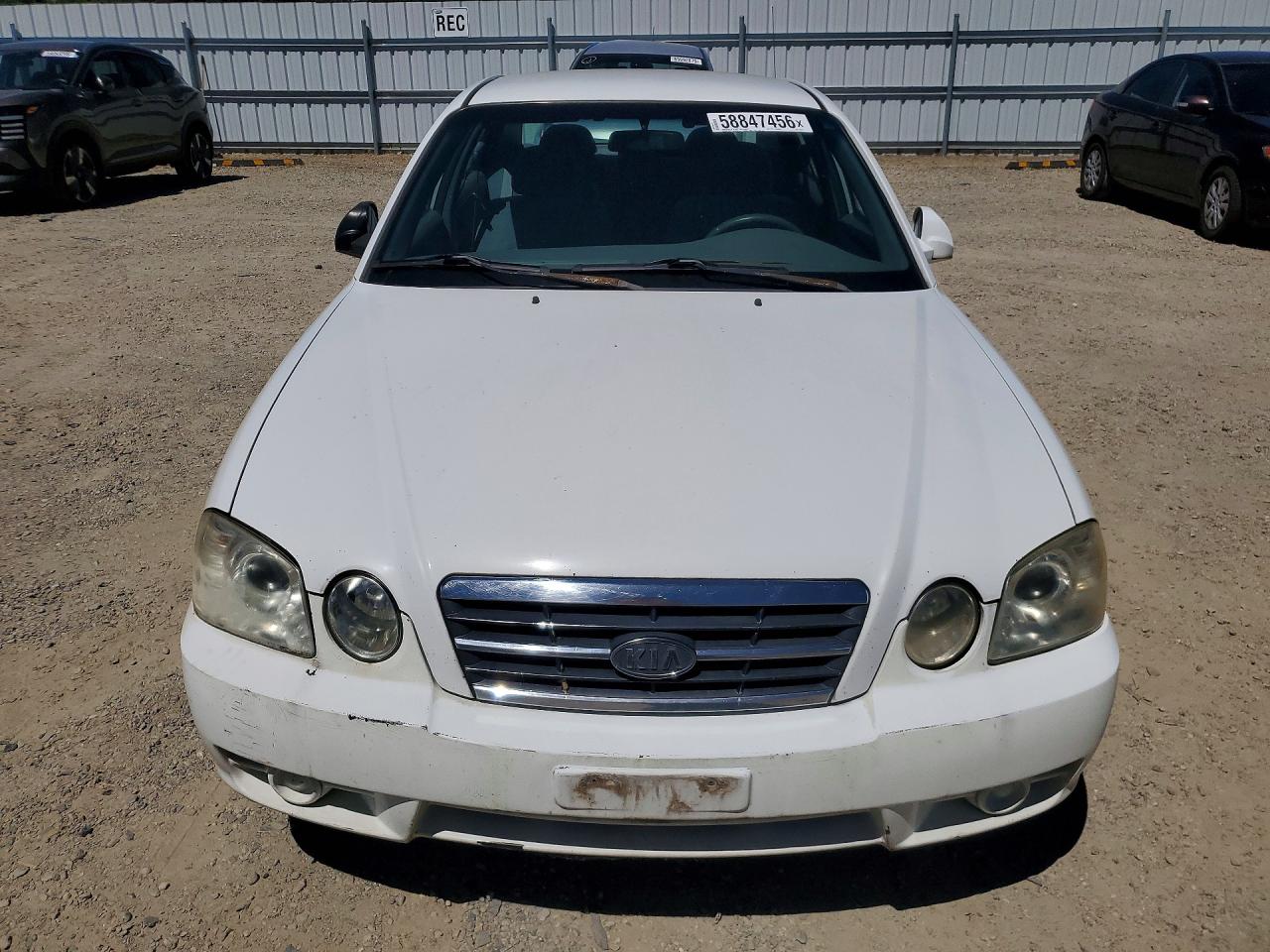 2005 Kia Optima Lx White vin: KNAGD126455408485
