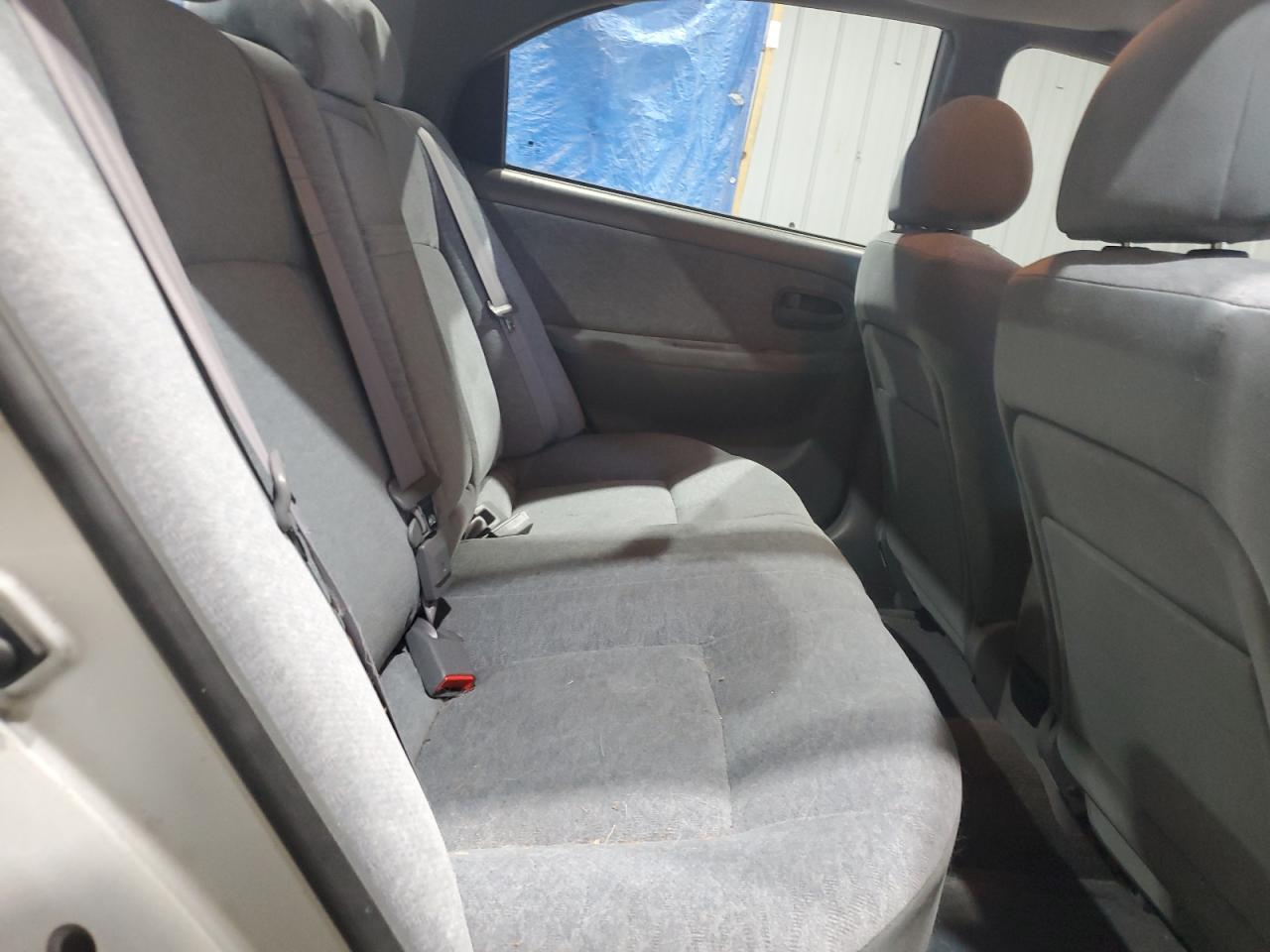 2004 Kia Optima Lx Silver vin: KNAGD126545257834
