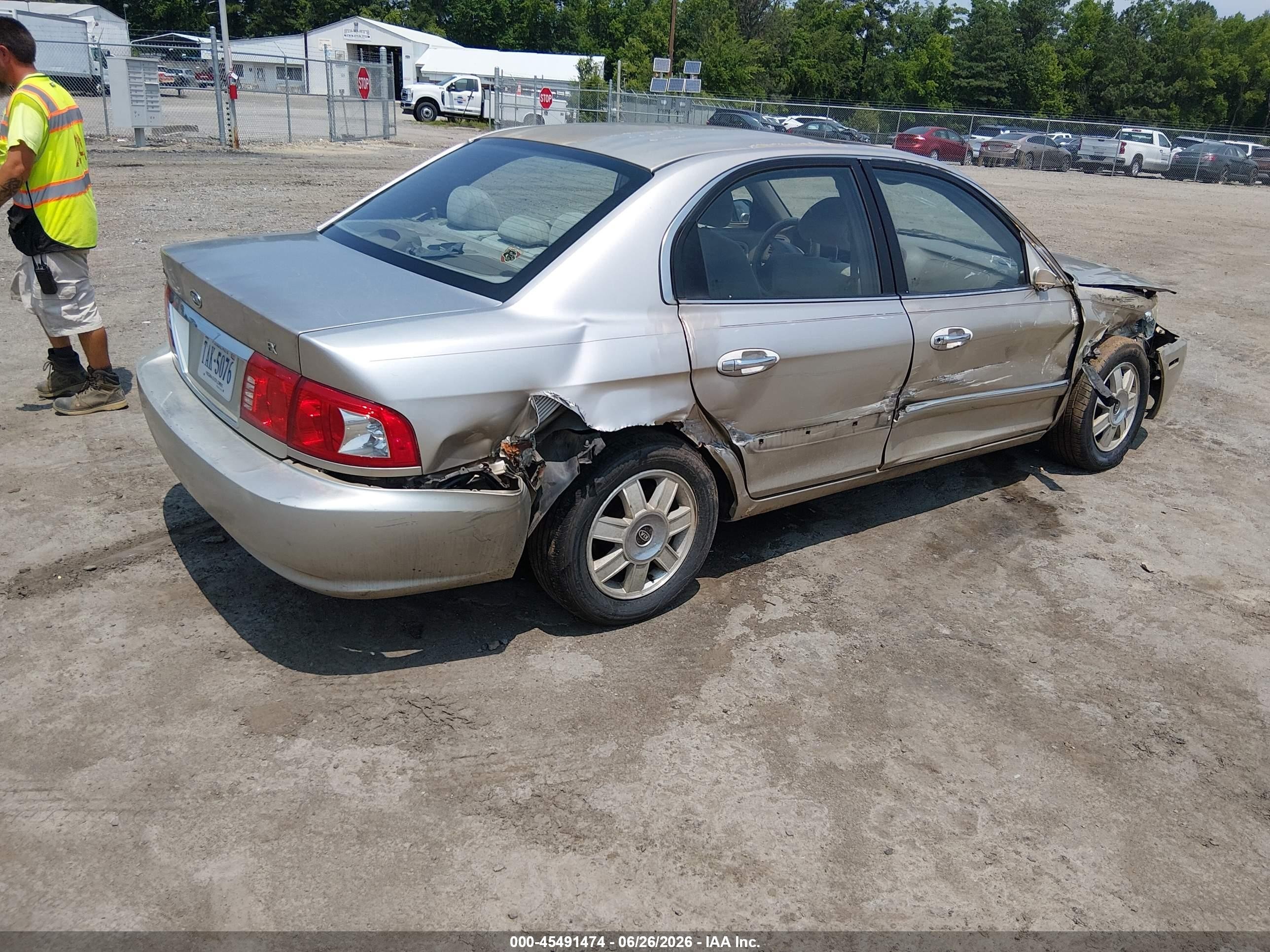 2004 Kia Optima Ex/lx Champagne vin: KNAGD126545316817