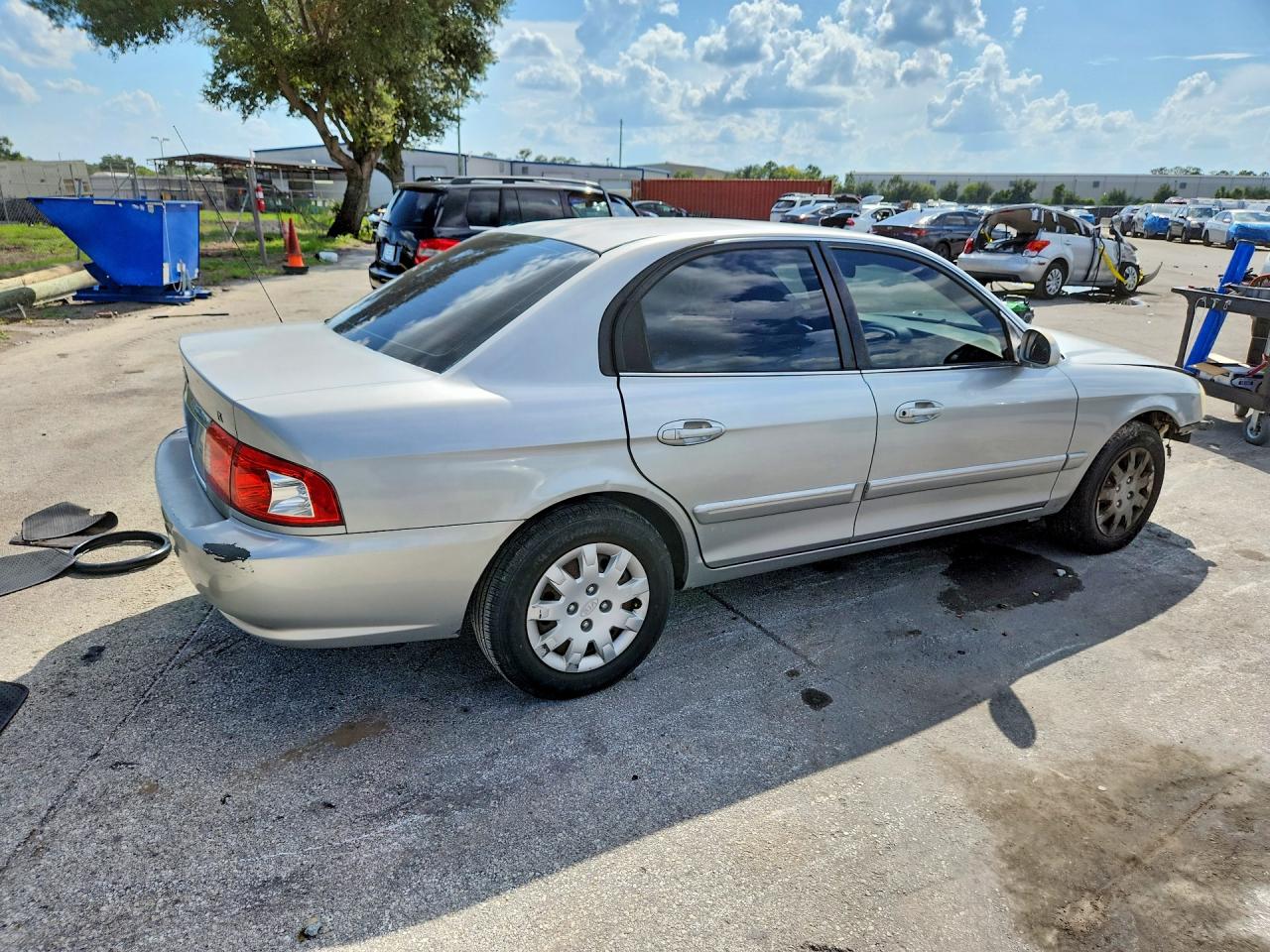 2005 Kia Optima Lx Silver vin: KNAGD126555383175
