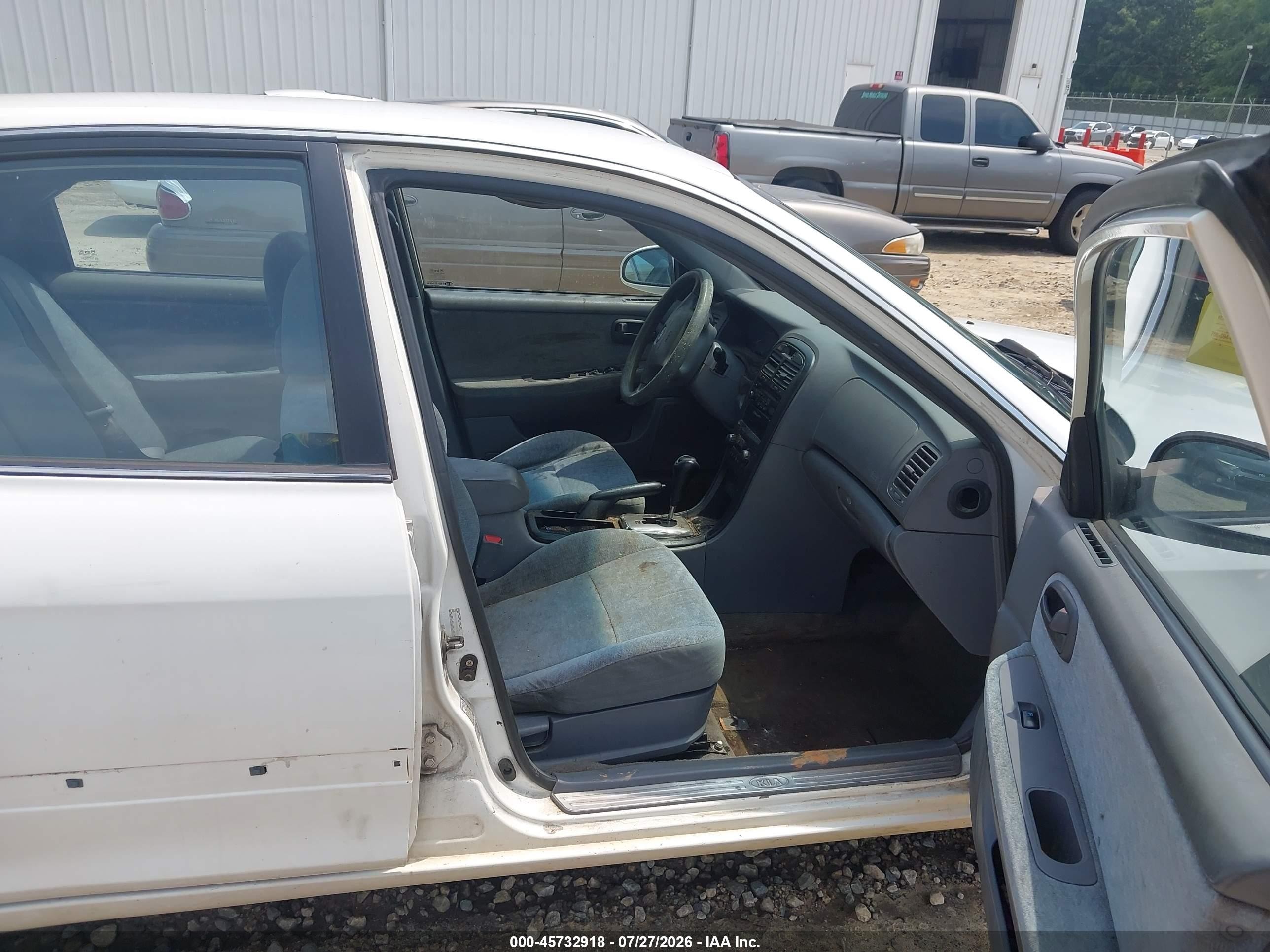 2005 Kia Optima Ex/lx White vin: KNAGD126655385128