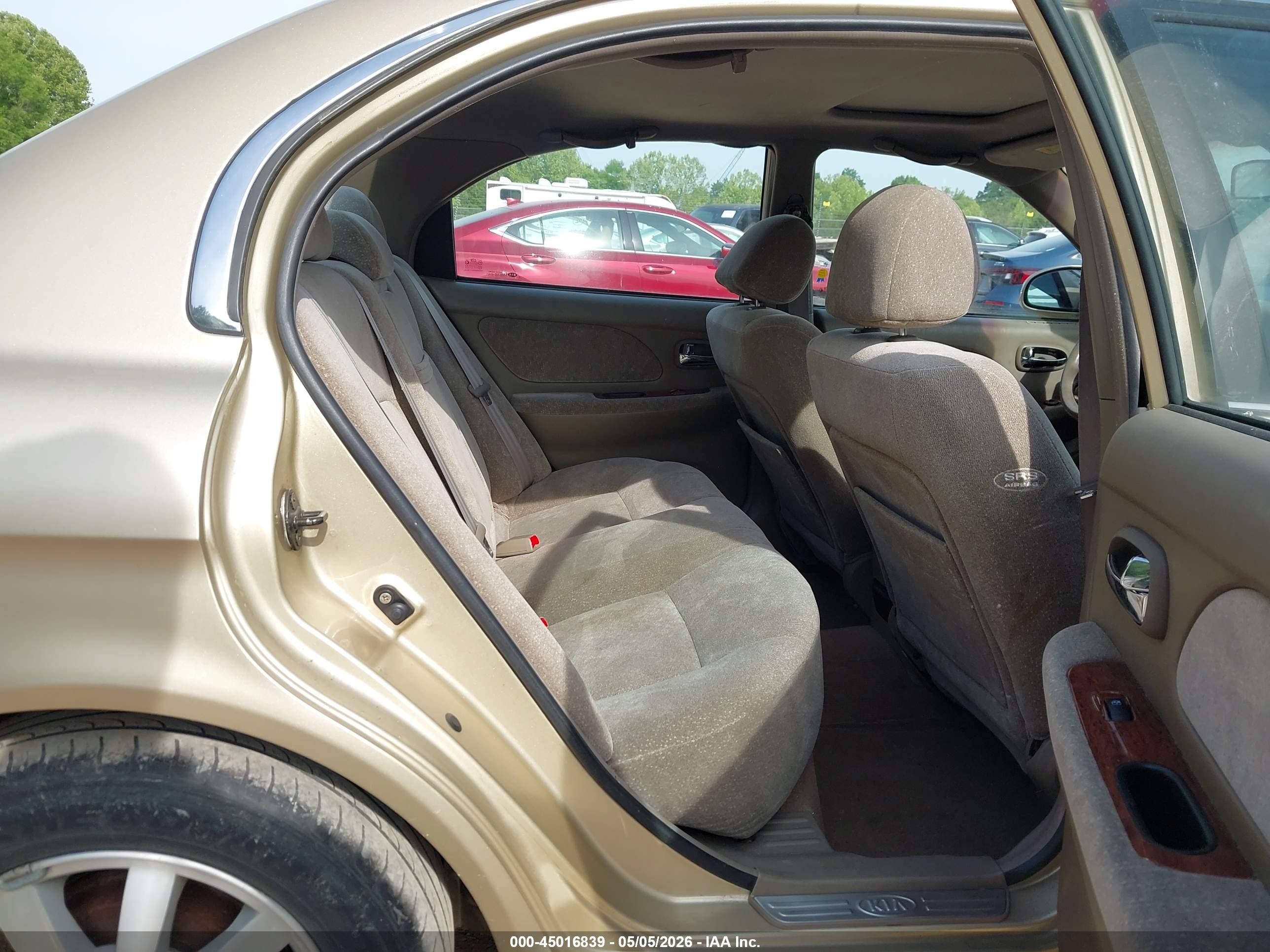 2002 Kia Optima Lx/se Gold vin: KNAGD126925149469