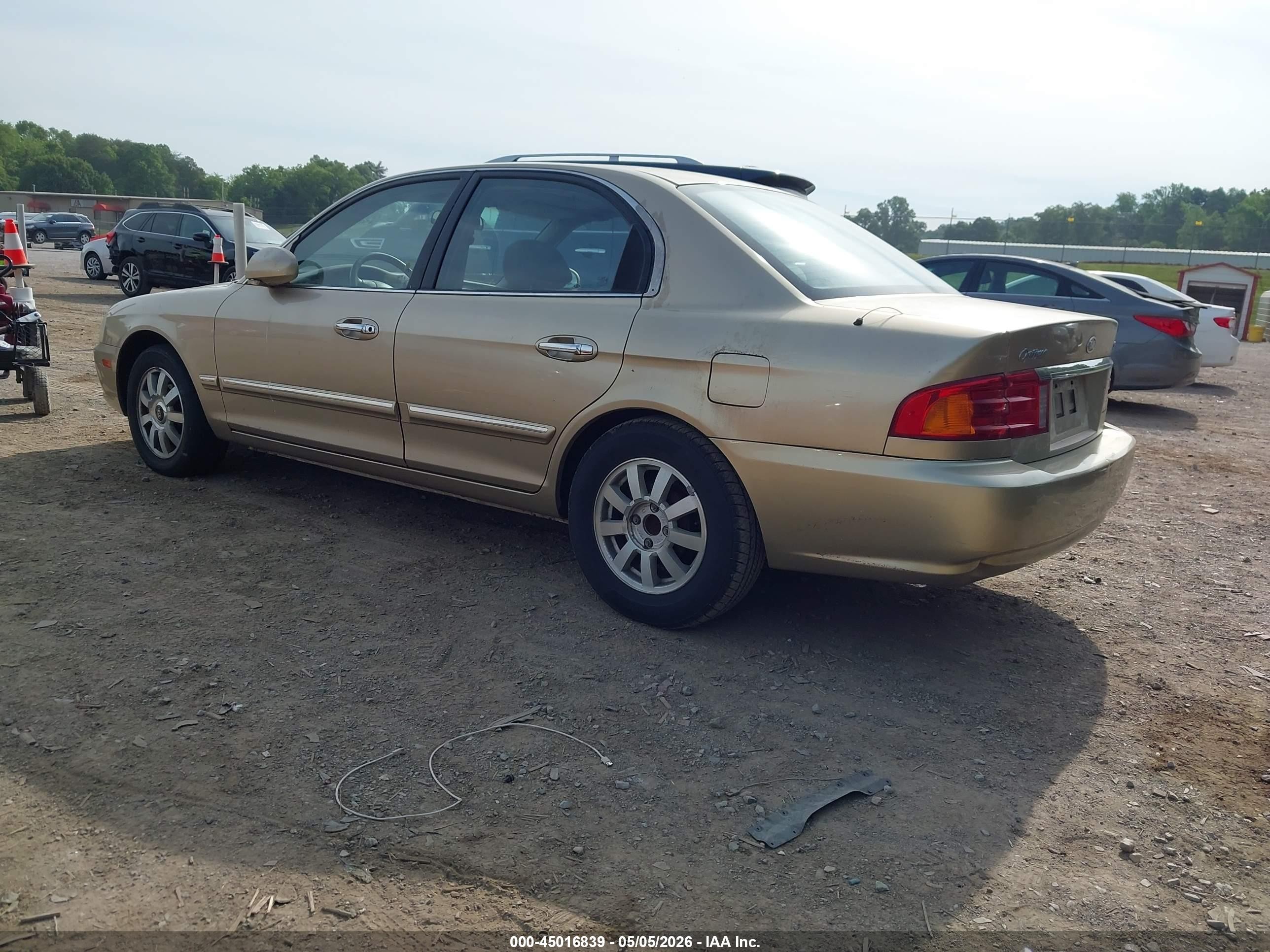 2002 Kia Optima Lx/se Gold vin: KNAGD126925149469